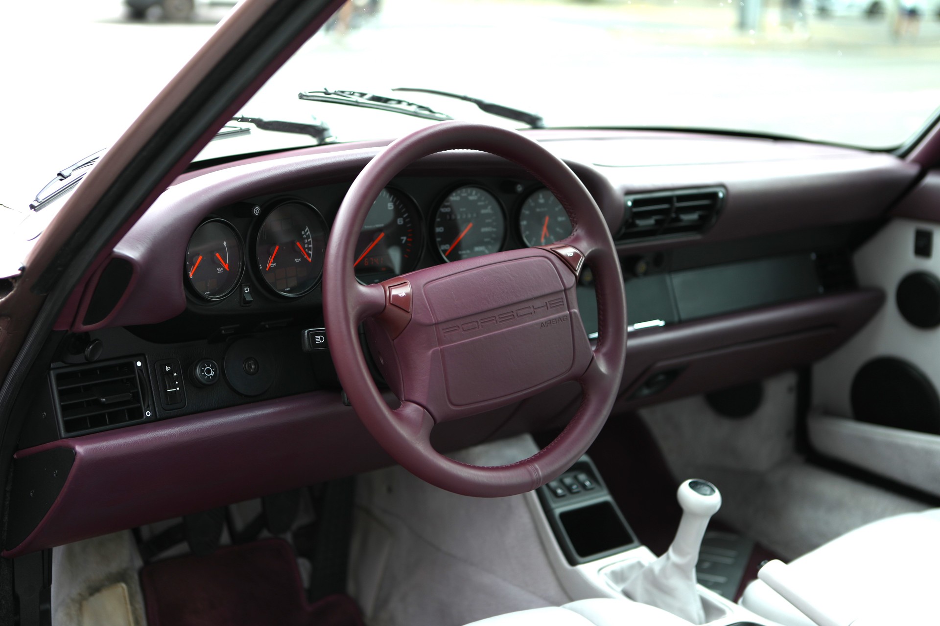 PORSCHE 911 Turbo II 3.3 ( 964 )-image-10