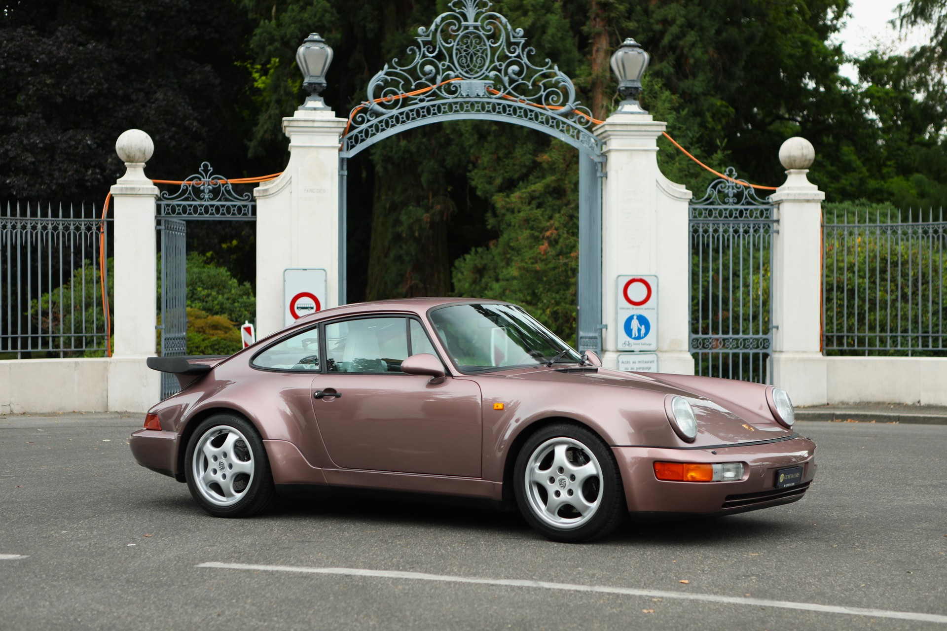 PORSCHE 911 Turbo II 3.3 ( 964 )-image-7