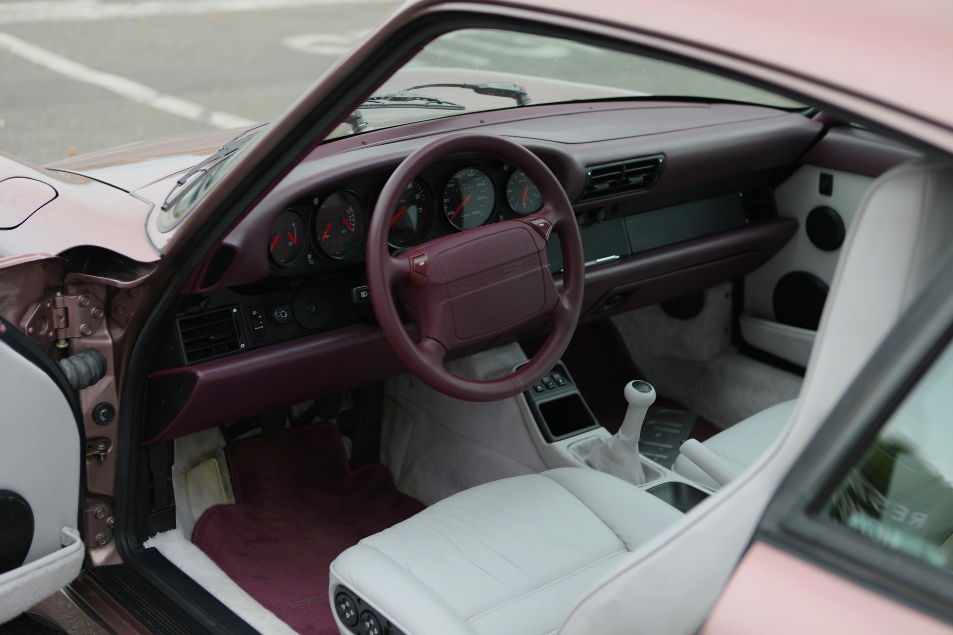PORSCHE 911 Turbo II 3.3 ( 964 )-image-9