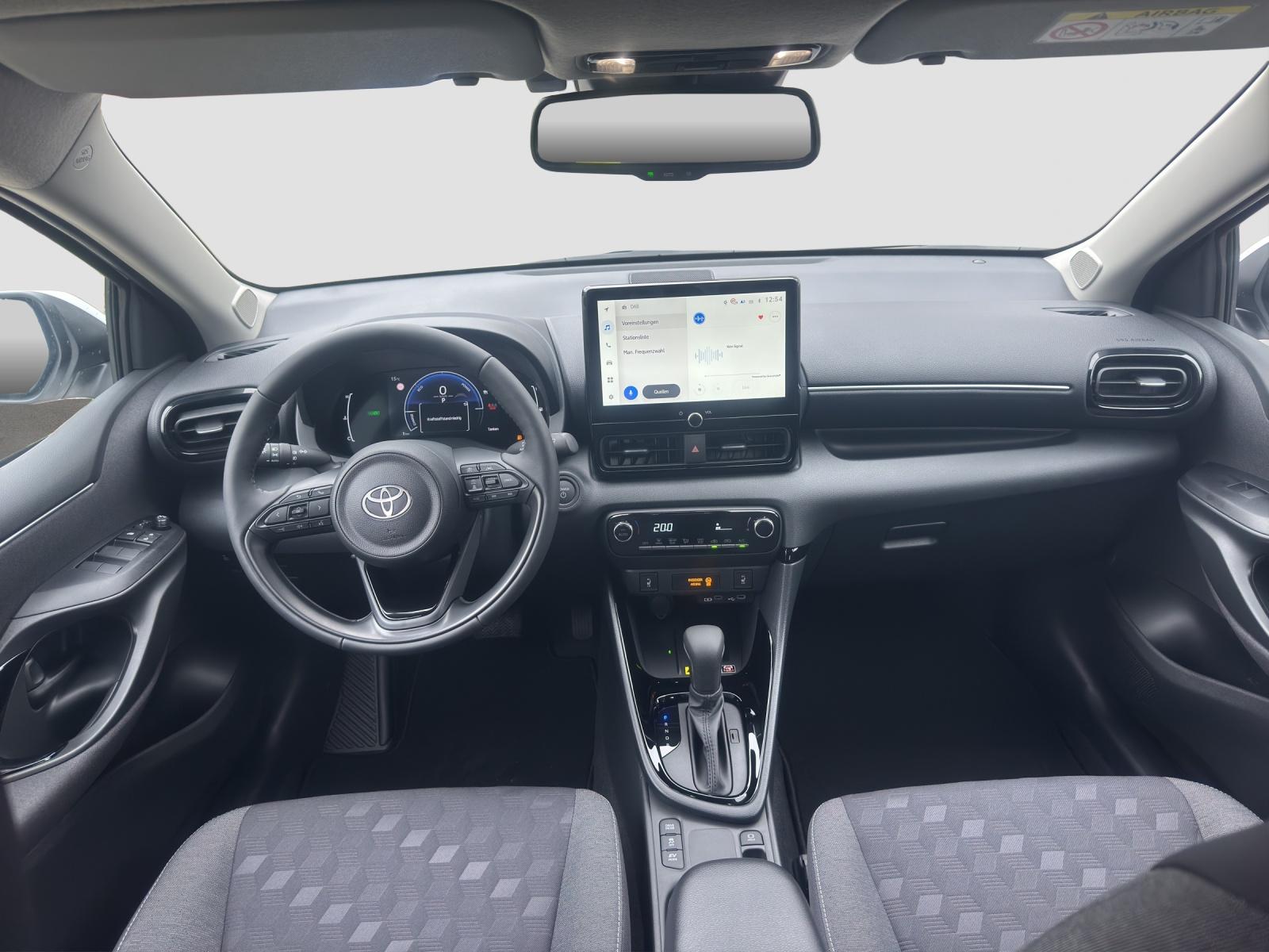 TOYOTA Yaris 1.5 VVT-i HSD Trend-image-12