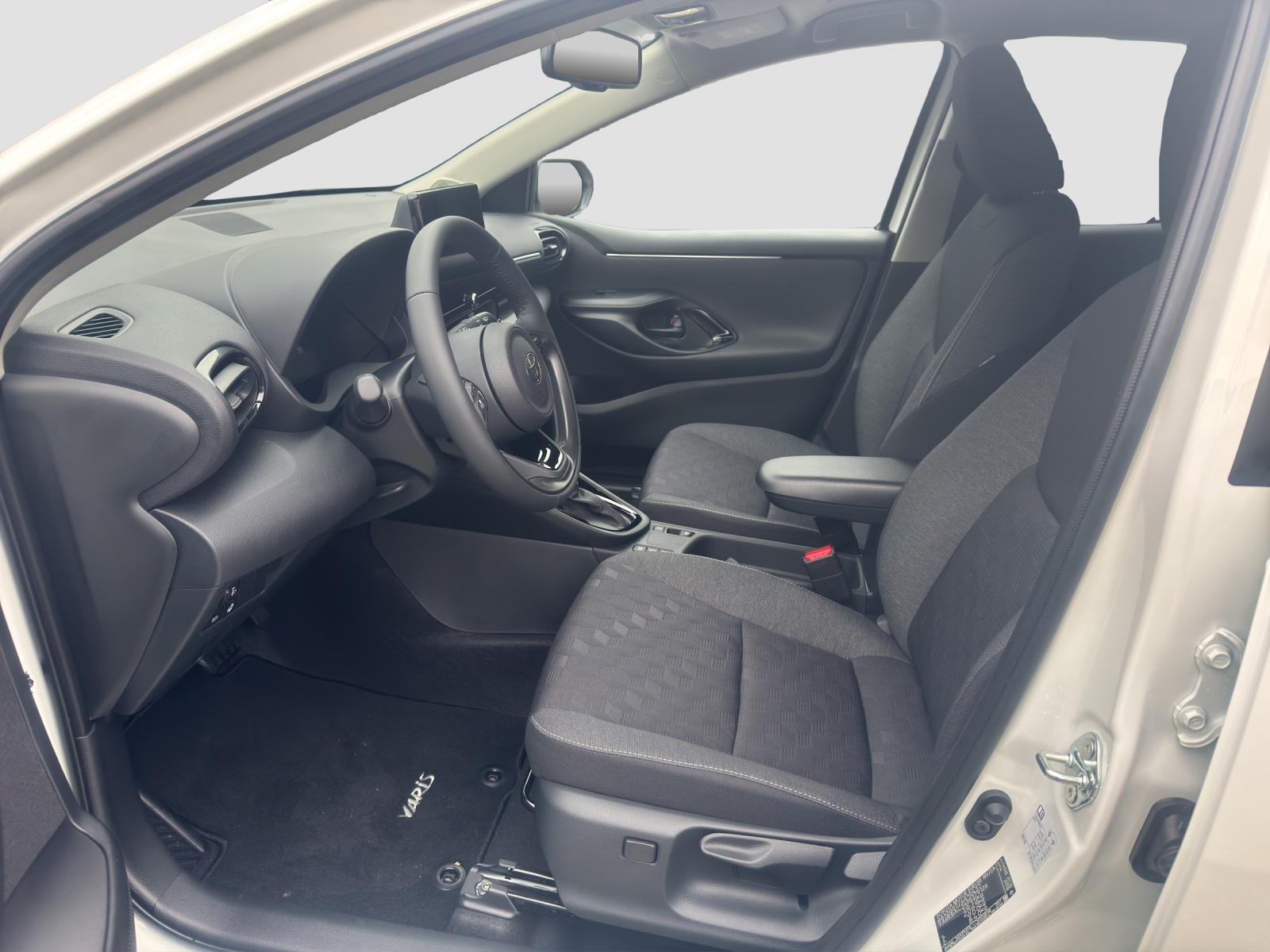 TOYOTA Yaris 1.5 VVT-i HSD Trend-image-10