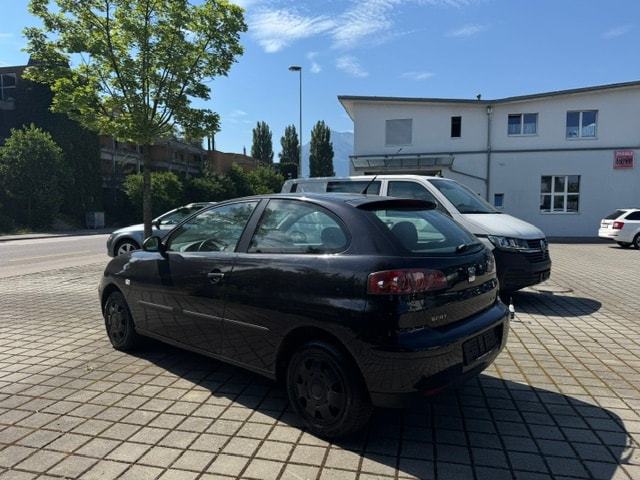 SEAT IBIZA-image-4