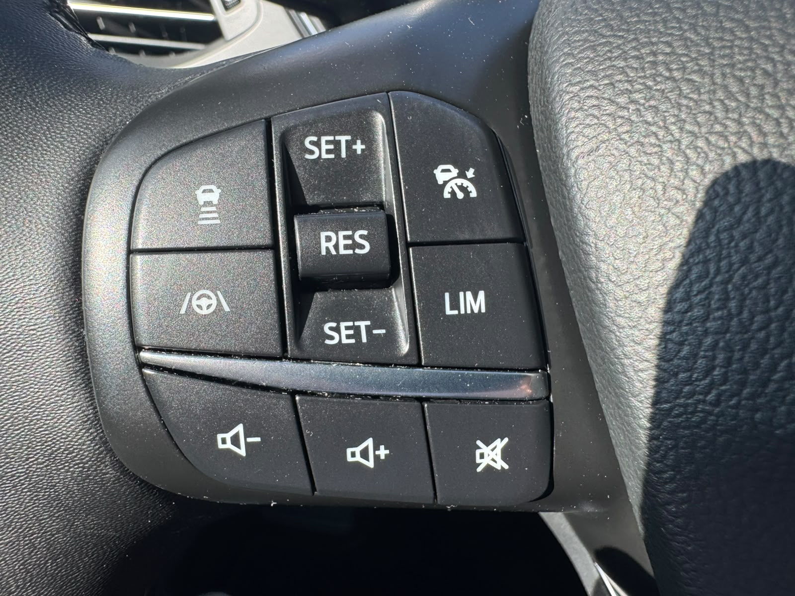 FORD Focus 1.5 TDCi Titanium Automatic-image-13