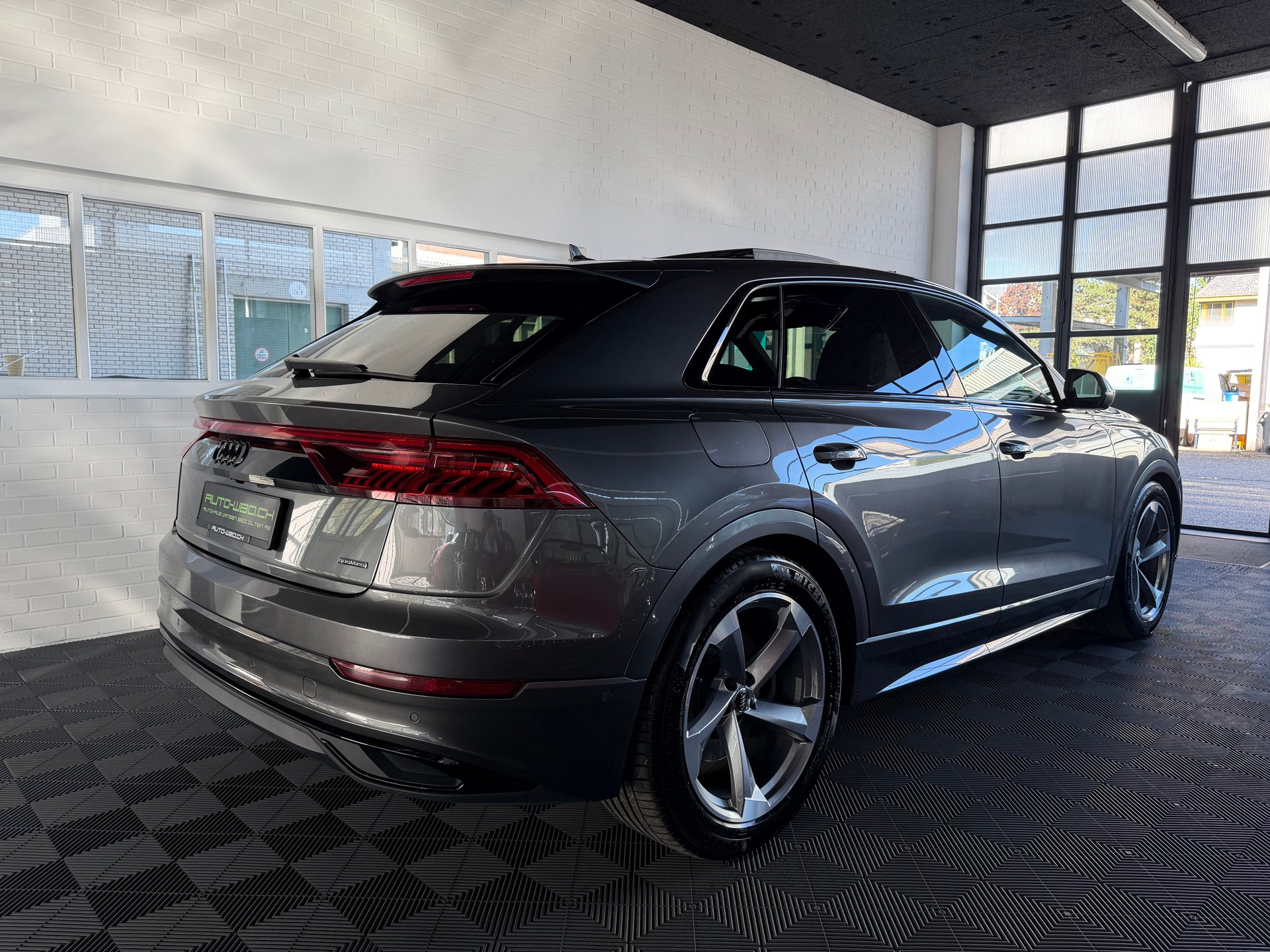 AUDI Q8 50 TDI quattro tiptronic-image-2