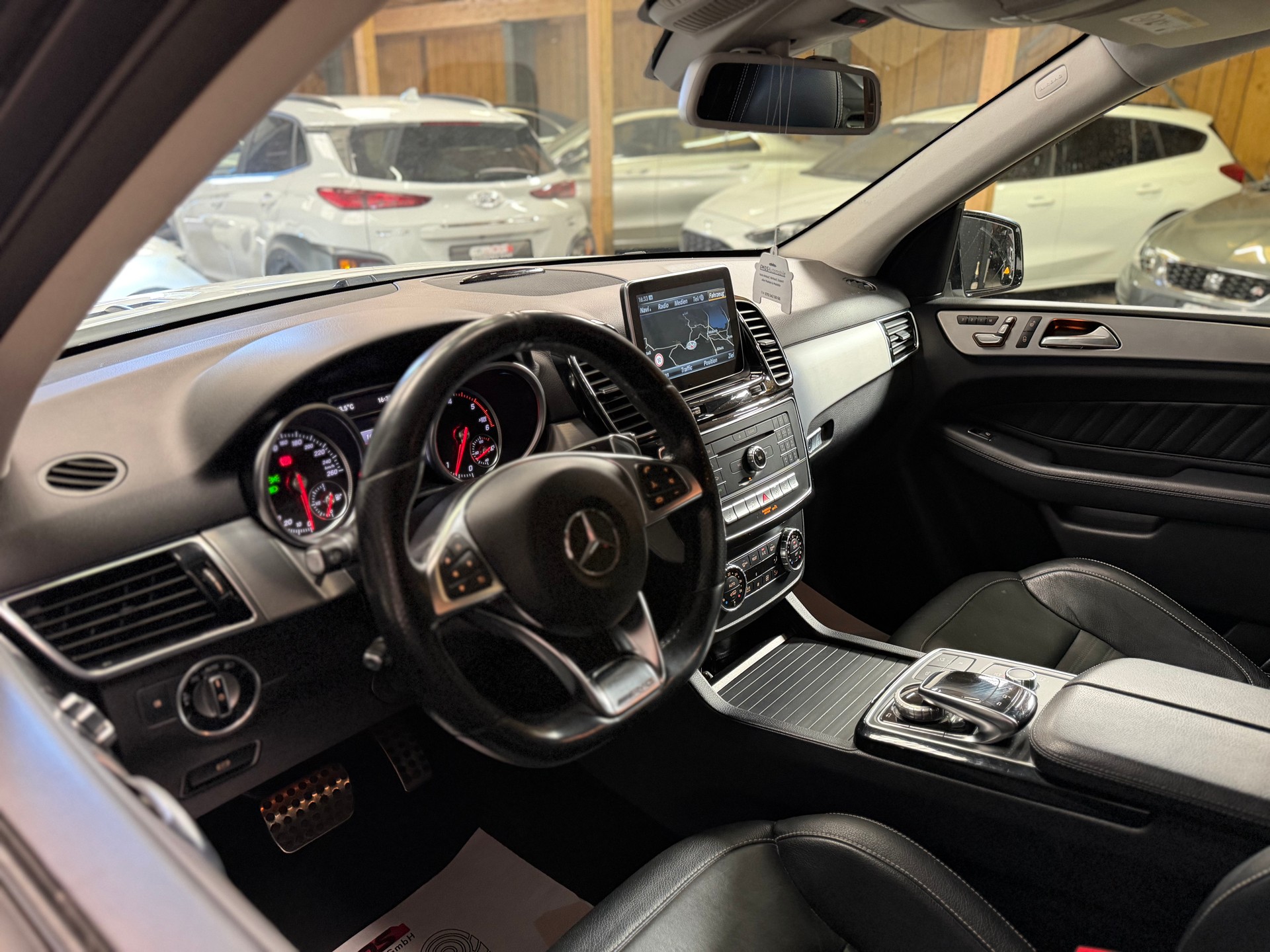 MERCEDES-BENZ GLE 350 d 4Matic 9G-Tronic 63AMG Umbau-image-9