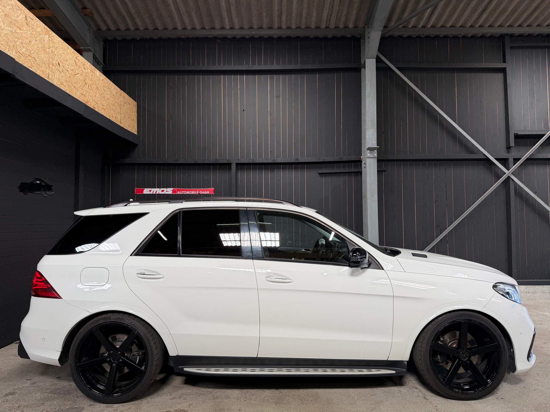 MERCEDES-BENZ GLE 350 d 4Matic 9G-Tronic 63AMG Umbau-image-3