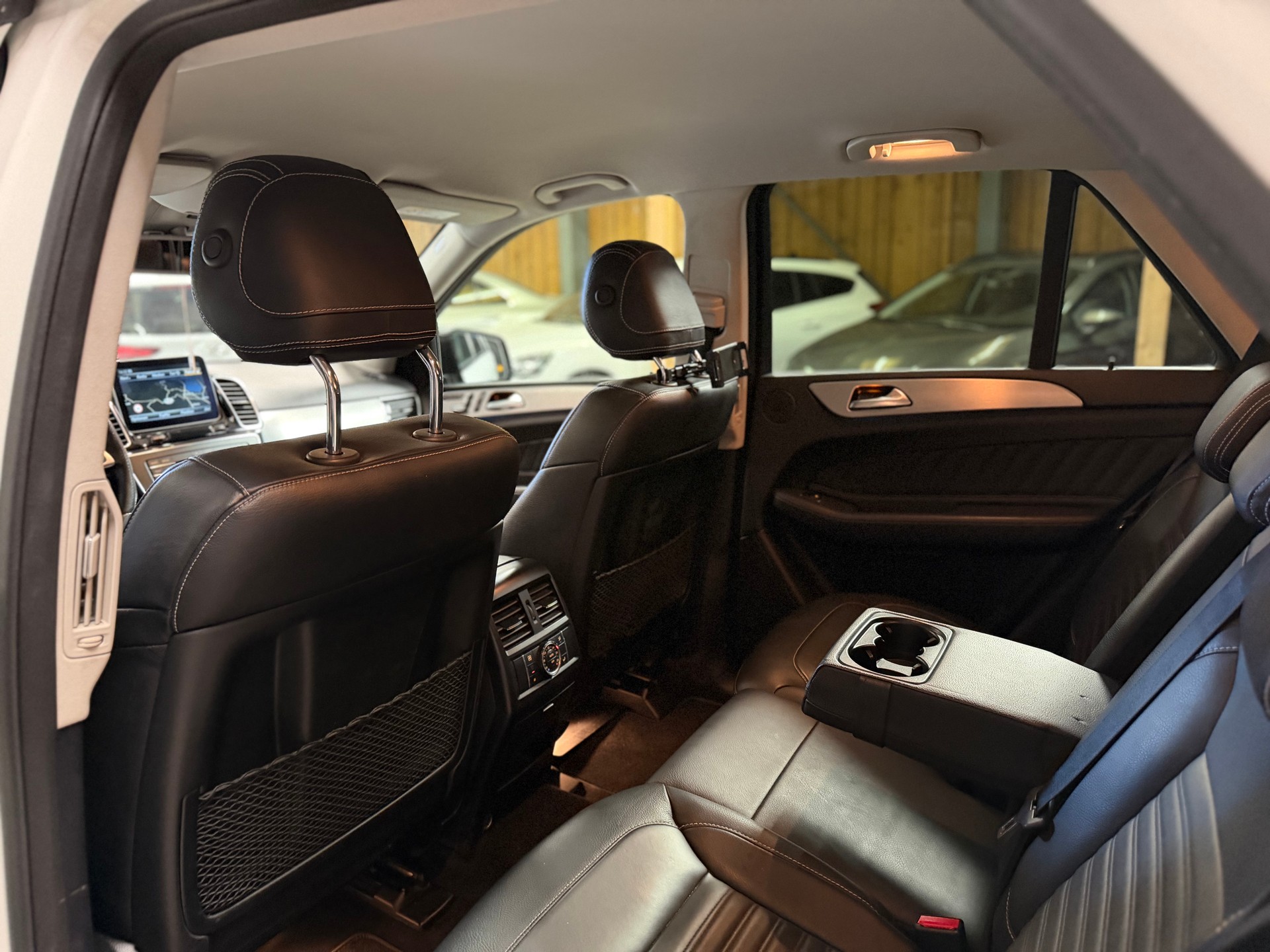 MERCEDES-BENZ GLE 350 d 4Matic 9G-Tronic 63AMG Umbau-image-10