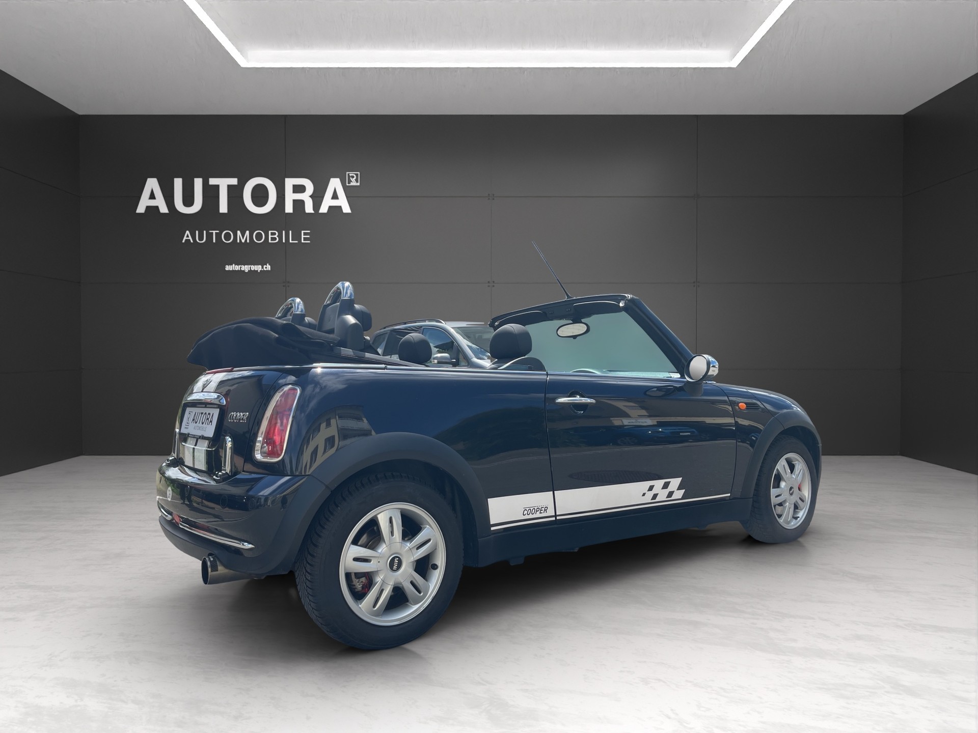 MINI Cooper Cabriolet-image-5