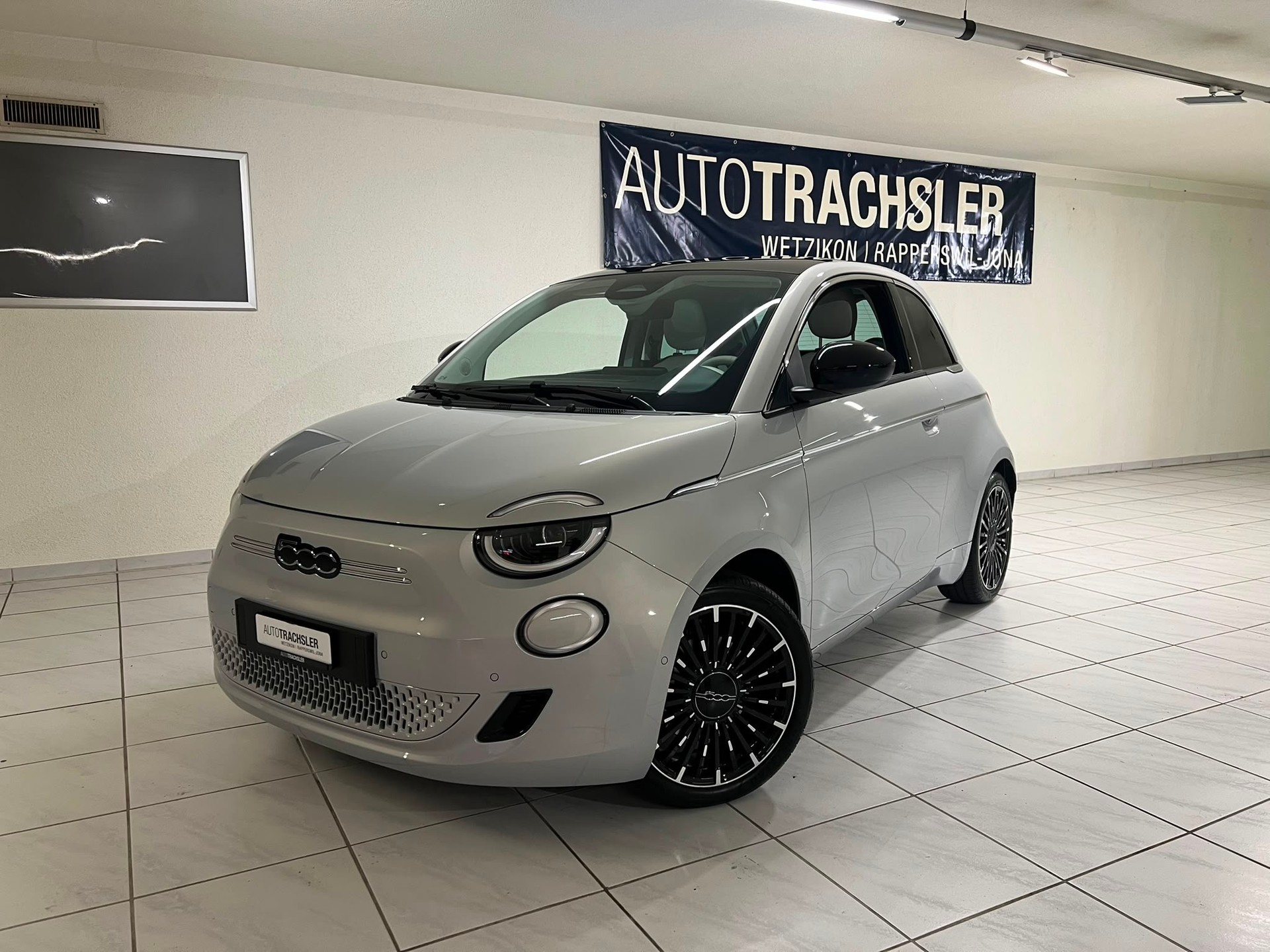 FIAT 500 electric 42kWh La Prima-image-0