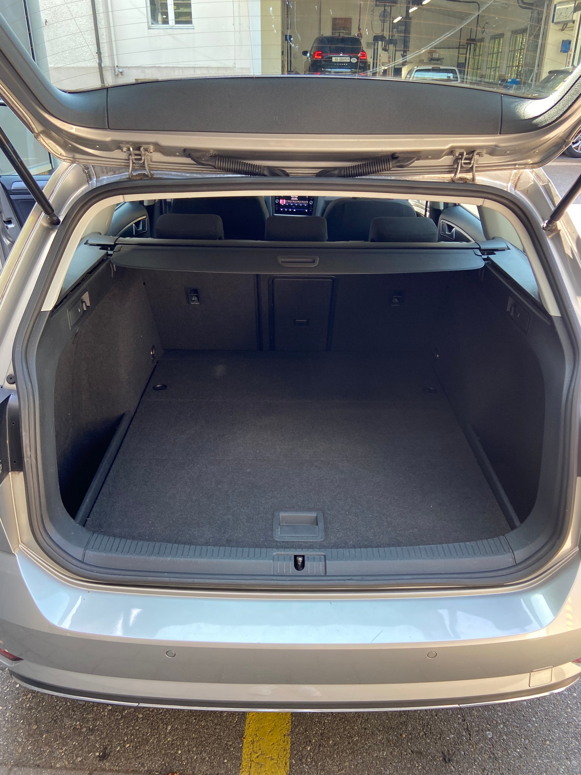 VW Golf Variant 1.5 TSI EVO Comfortline DSG-image-4