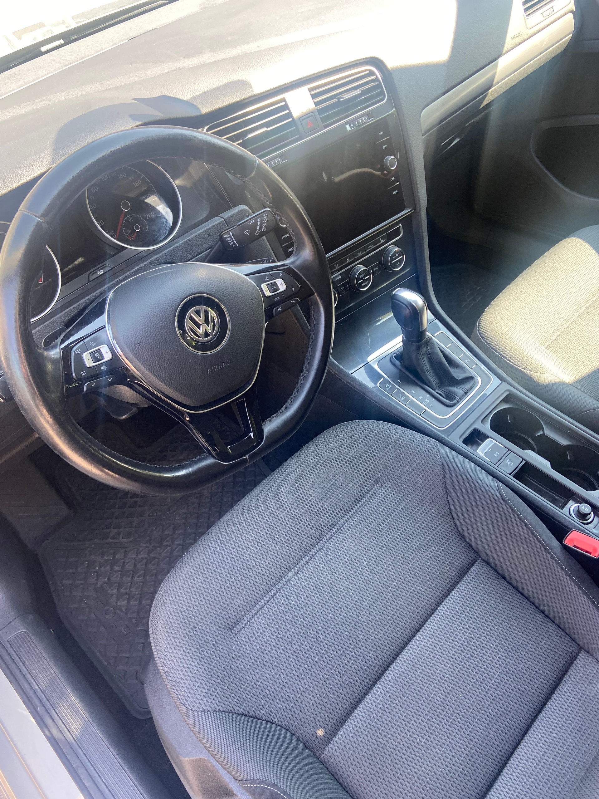 VW Golf Variant 1.5 TSI EVO Comfortline DSG-image-5