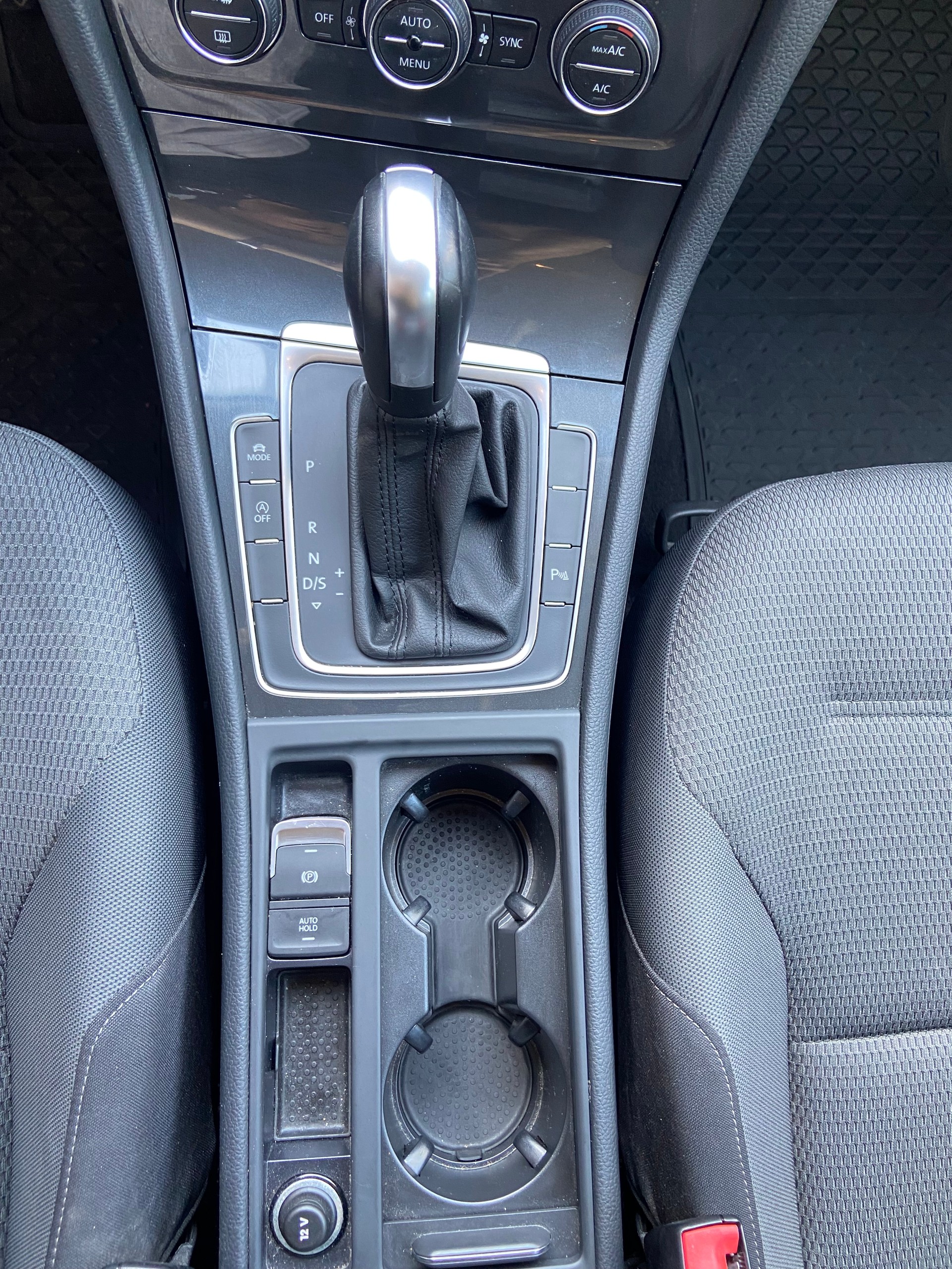 VW Golf Variant 1.5 TSI EVO Comfortline DSG-image-11