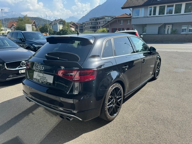 AUDI S3 Sportback 2.0 T FSI quattro S-Tronic-image-3