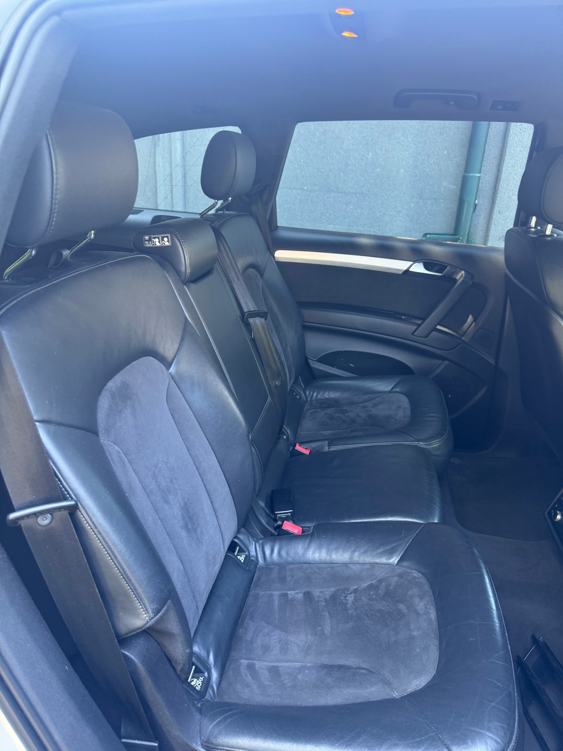 AUDI Q7-image-4