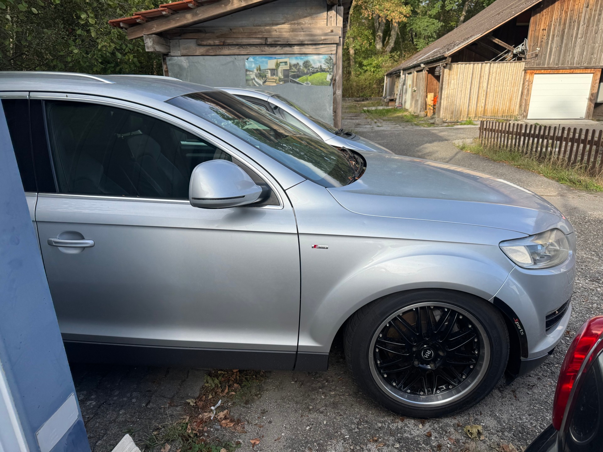 AUDI Q7-image-12
