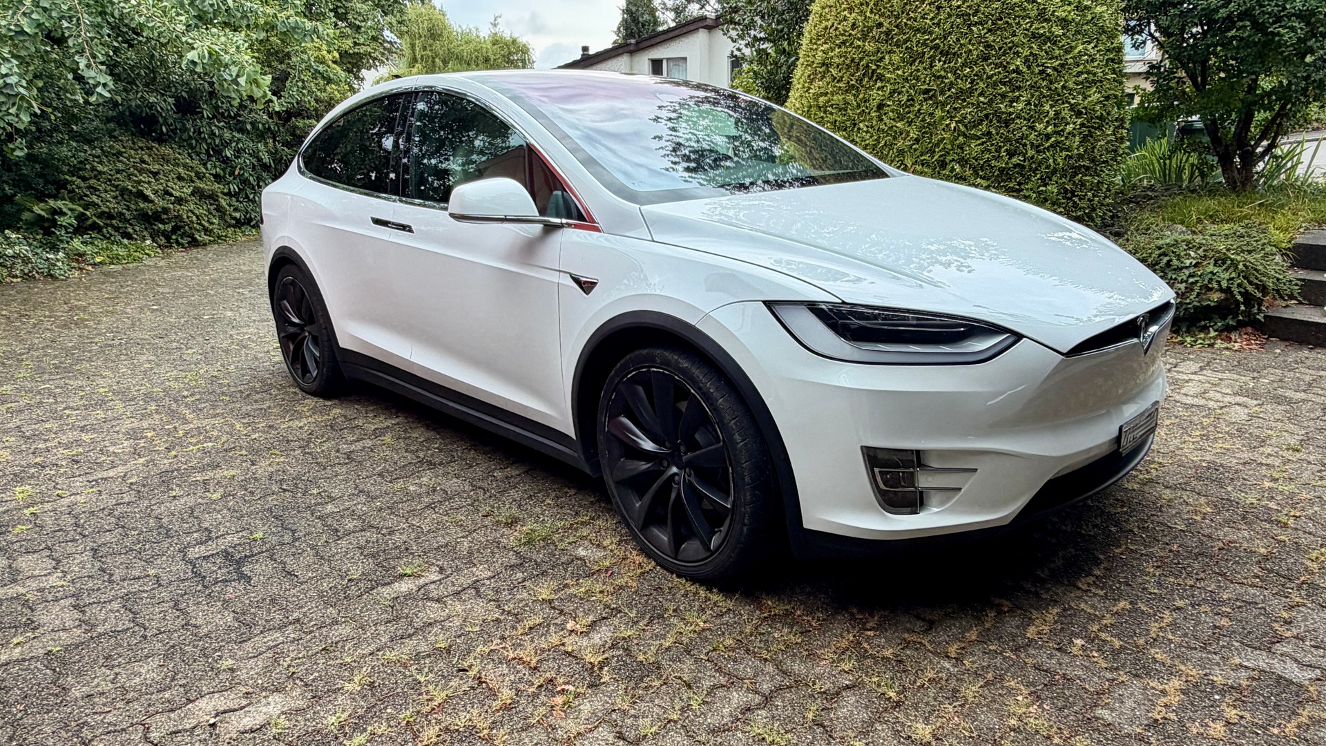 TESLA Model X Maximale Reichweite - 6 Sitze-image-4