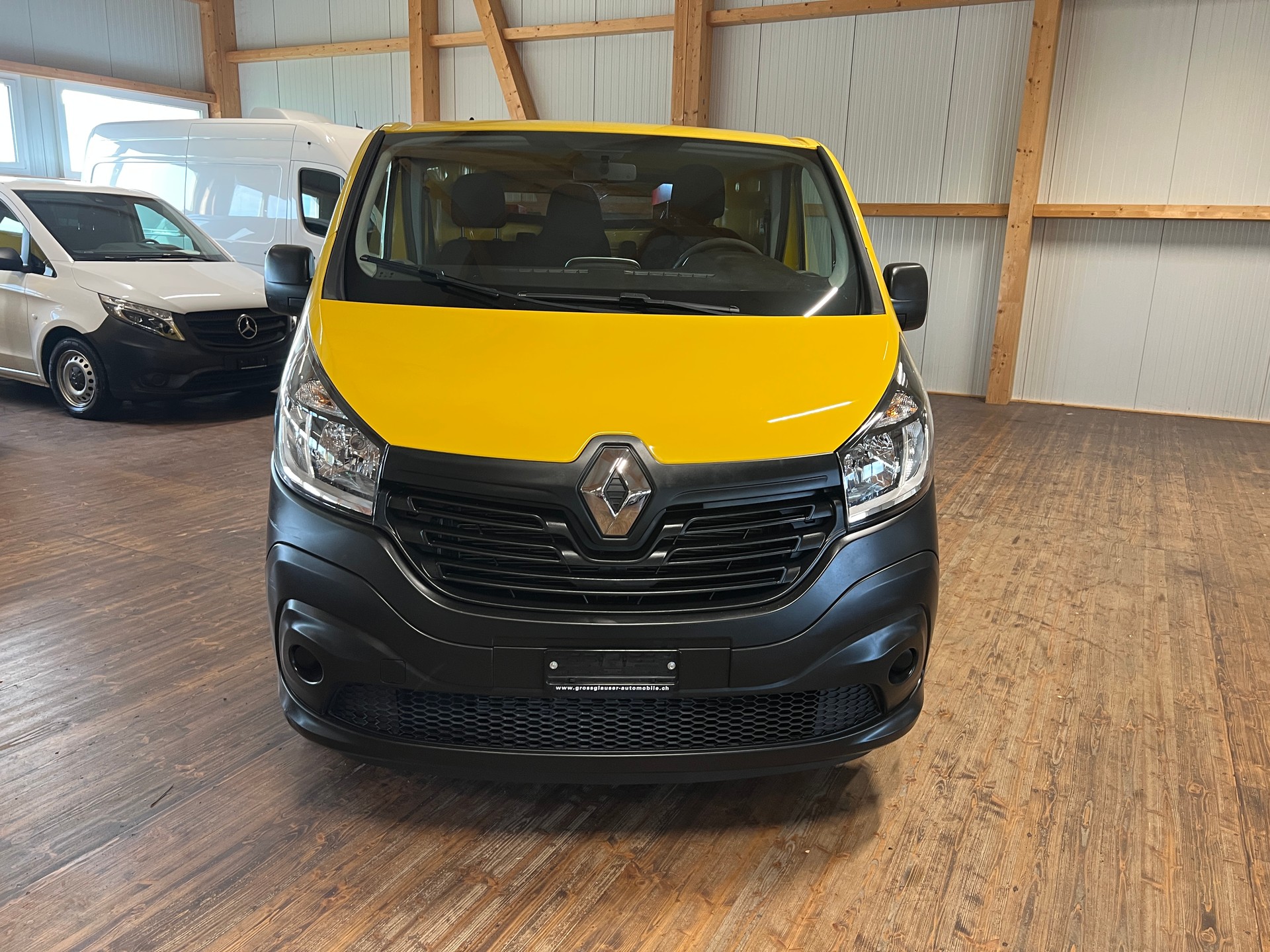 RENAULT Trafic 1.6 ENERGY TwinT. dCi145 2.9t Business L1H1-image-1
