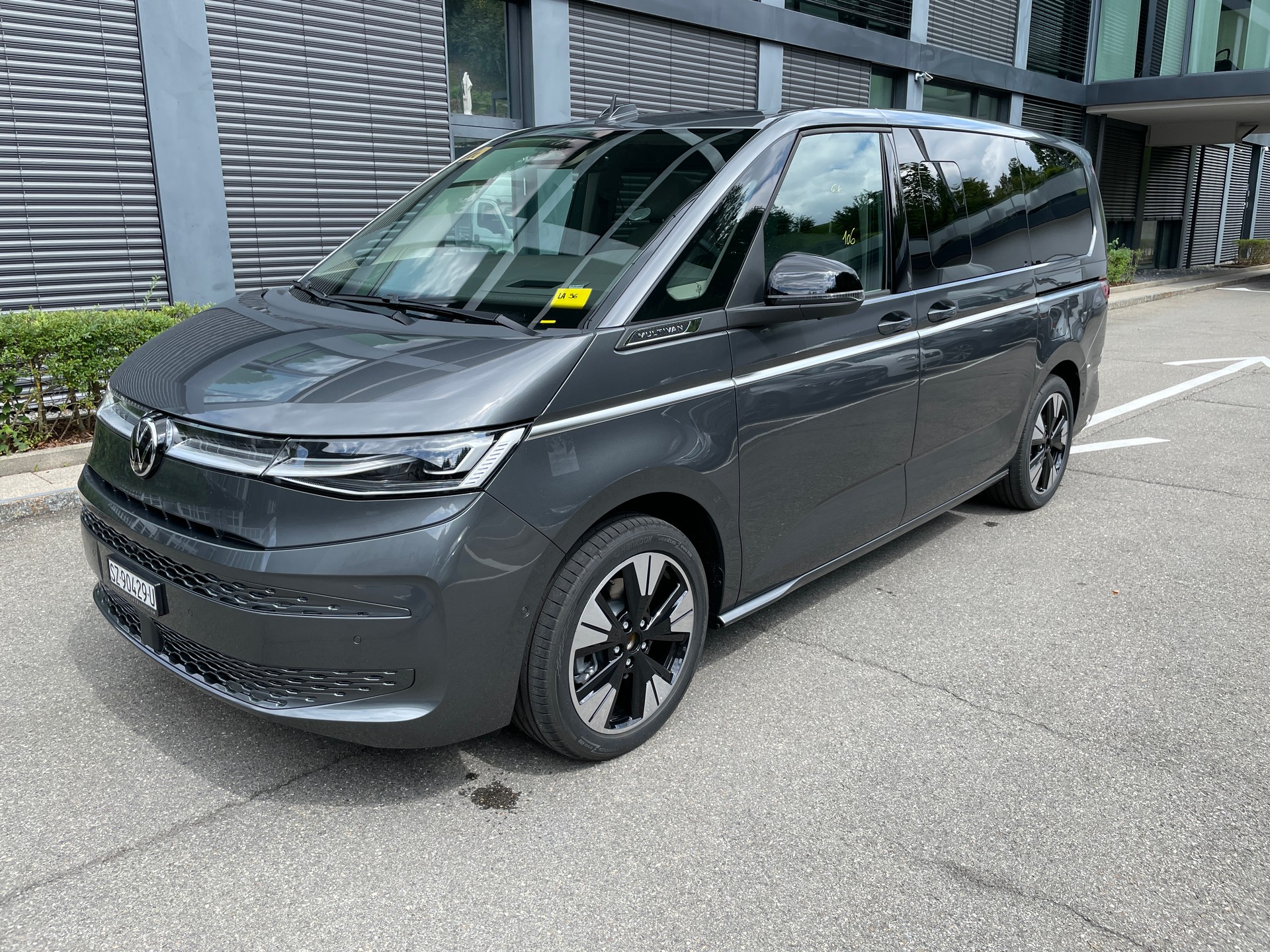 VW Multivan 1.5 eHybrid Style Lang DSG 4Motion mit AHK