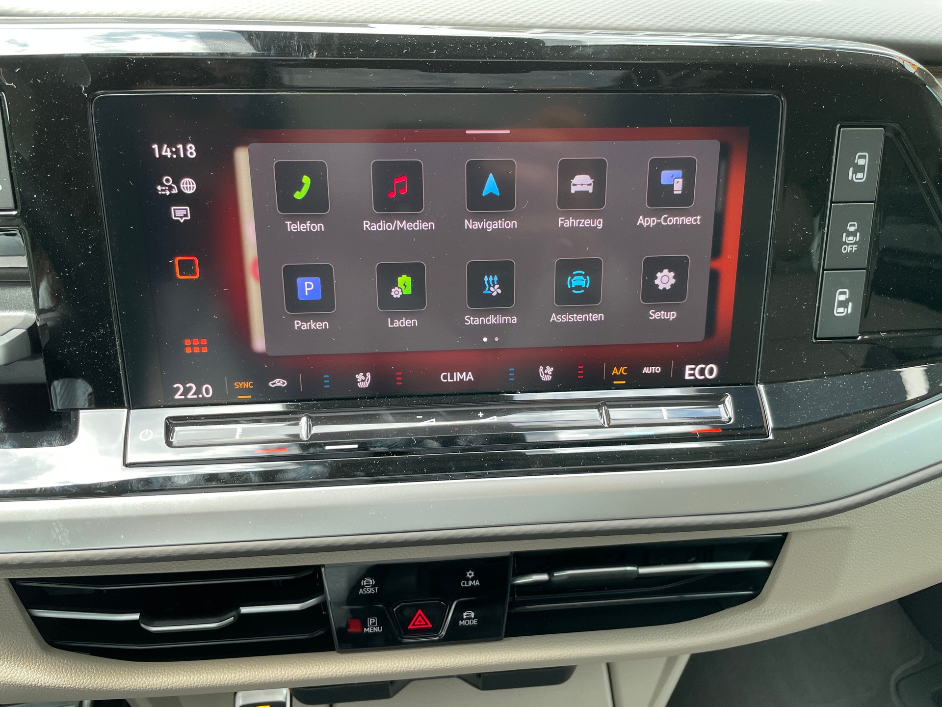 VW Multivan 1.5 eHybrid Style Lang DSG 4Motion mit AHK-image-30