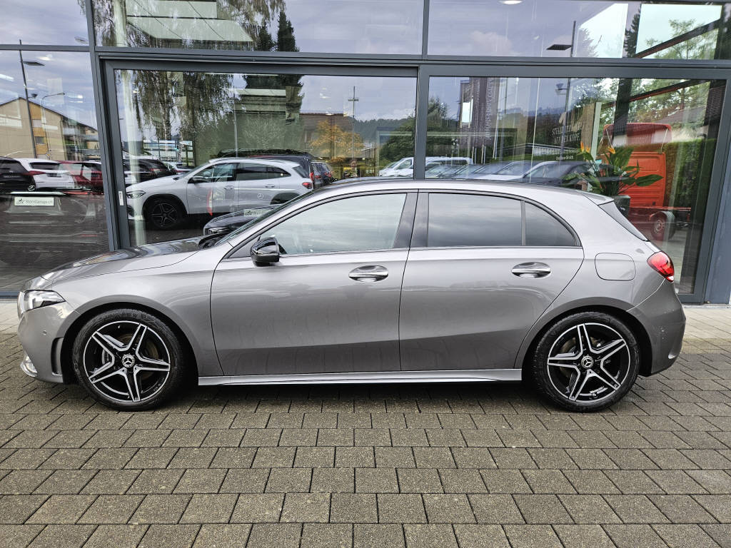 MERCEDES-BENZ A 200 4Matic AMG Line-showroom-element-1