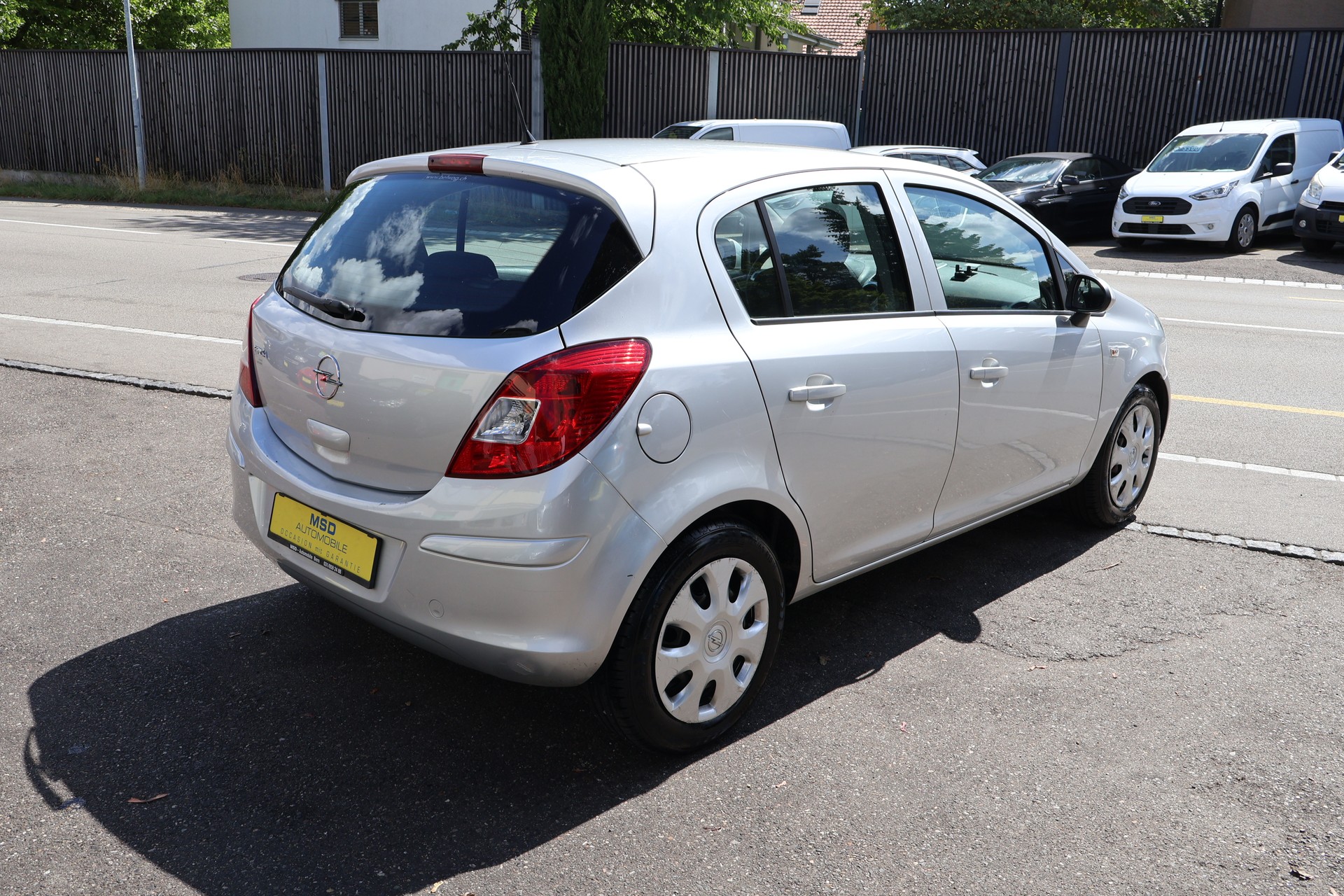 OPEL Corsa 1.4 TP Enjoy-image-4