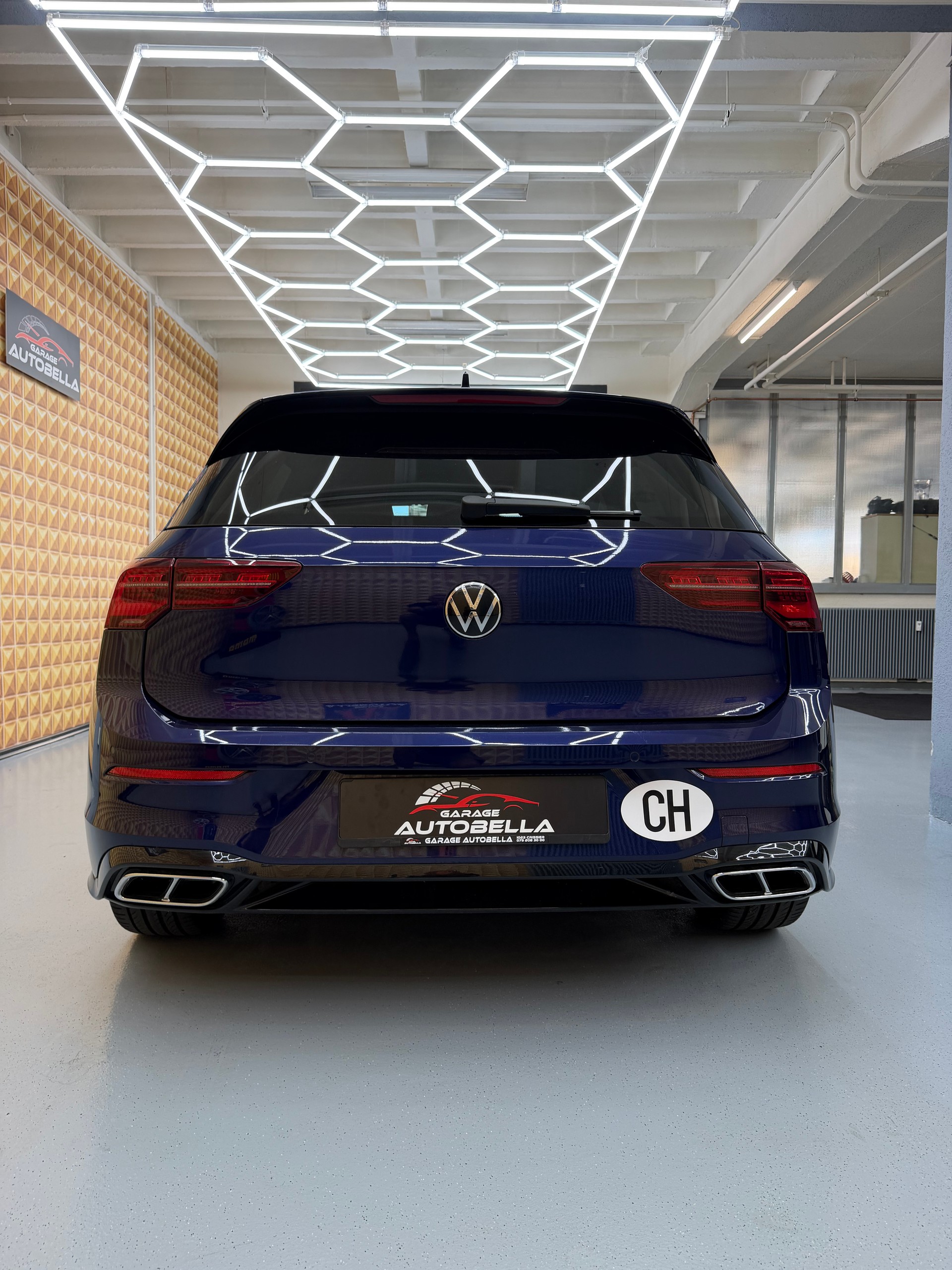 VW Golf 1.5 eTSI mHEV ACT R-Line DSG-image-5