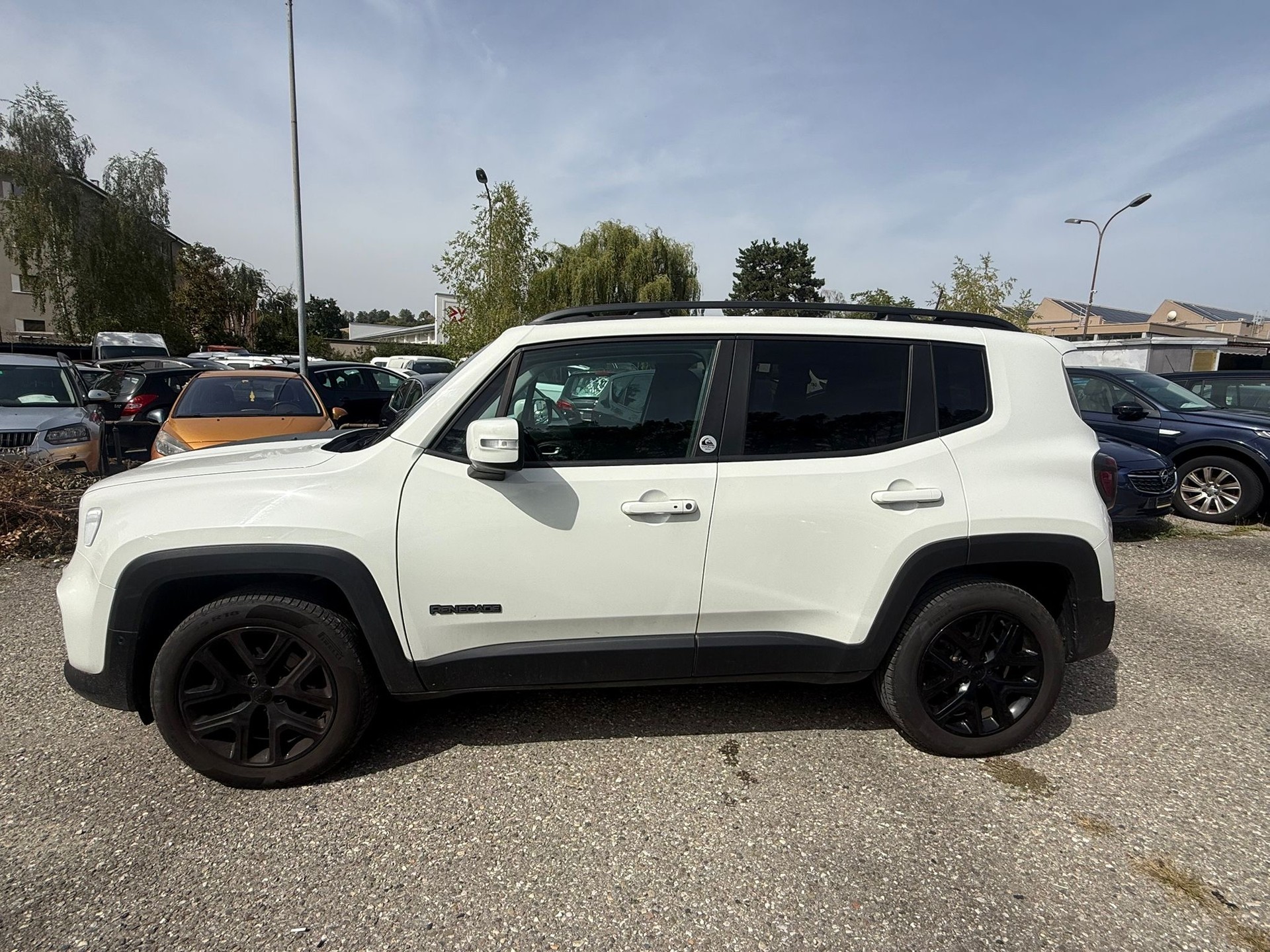 JEEP Renegade 1.3 Turbo Limited AWD-image-6