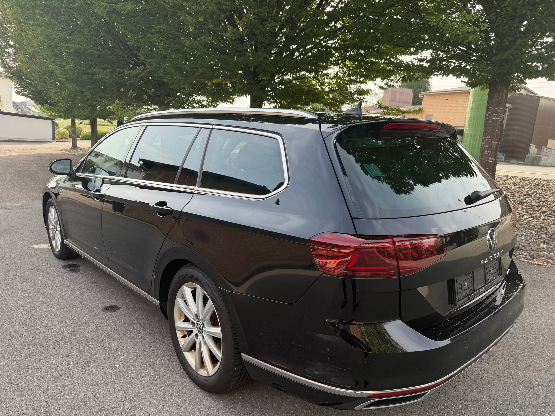 VW Passat 2.0 TDI BMT Elegance 4Motion DSG-image-2