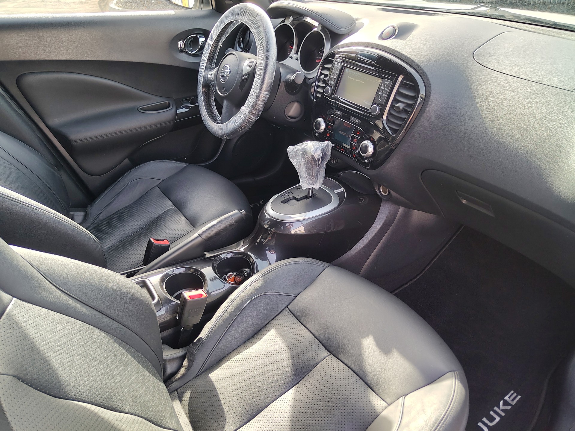 NISSAN Juke 1.6 DIG-T Swiss Edition 4x4 Xtronic M-CVT-image-6