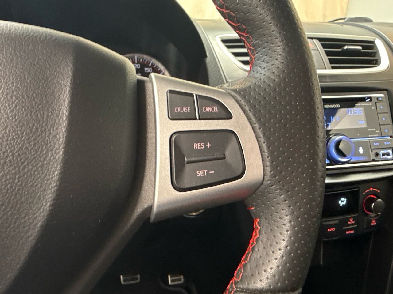 SUZUKI Swift 1.6i 16V Sport Sergio Cellano-image-6