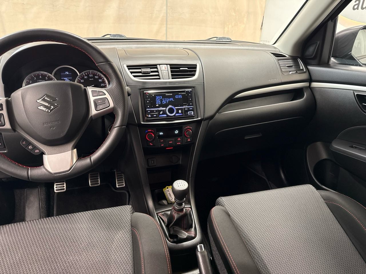 SUZUKI Swift 1.6i 16V Sport Sergio Cellano-image-4