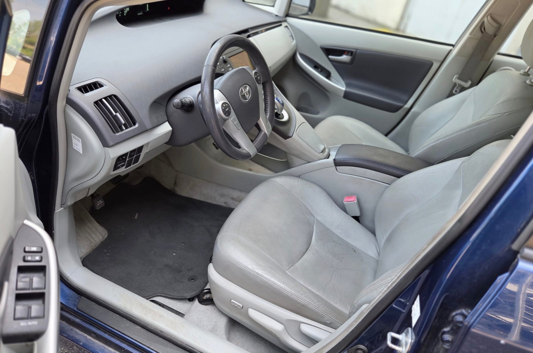 TOYOTA Prius 1.8 16V HSD Sol Premium-image-7