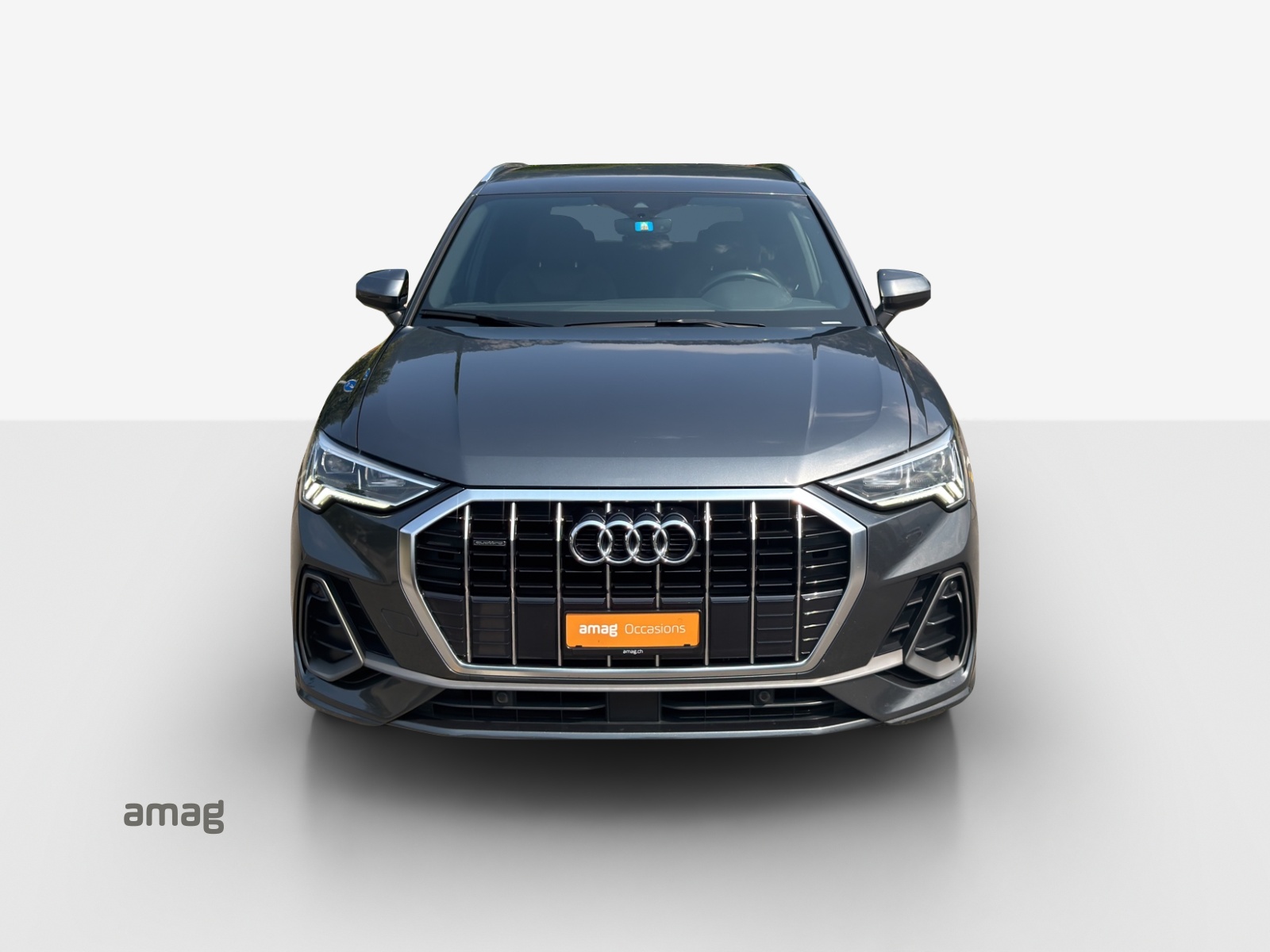 AUDI Q3 40 TFSI S line quattro S-tronic-image-6