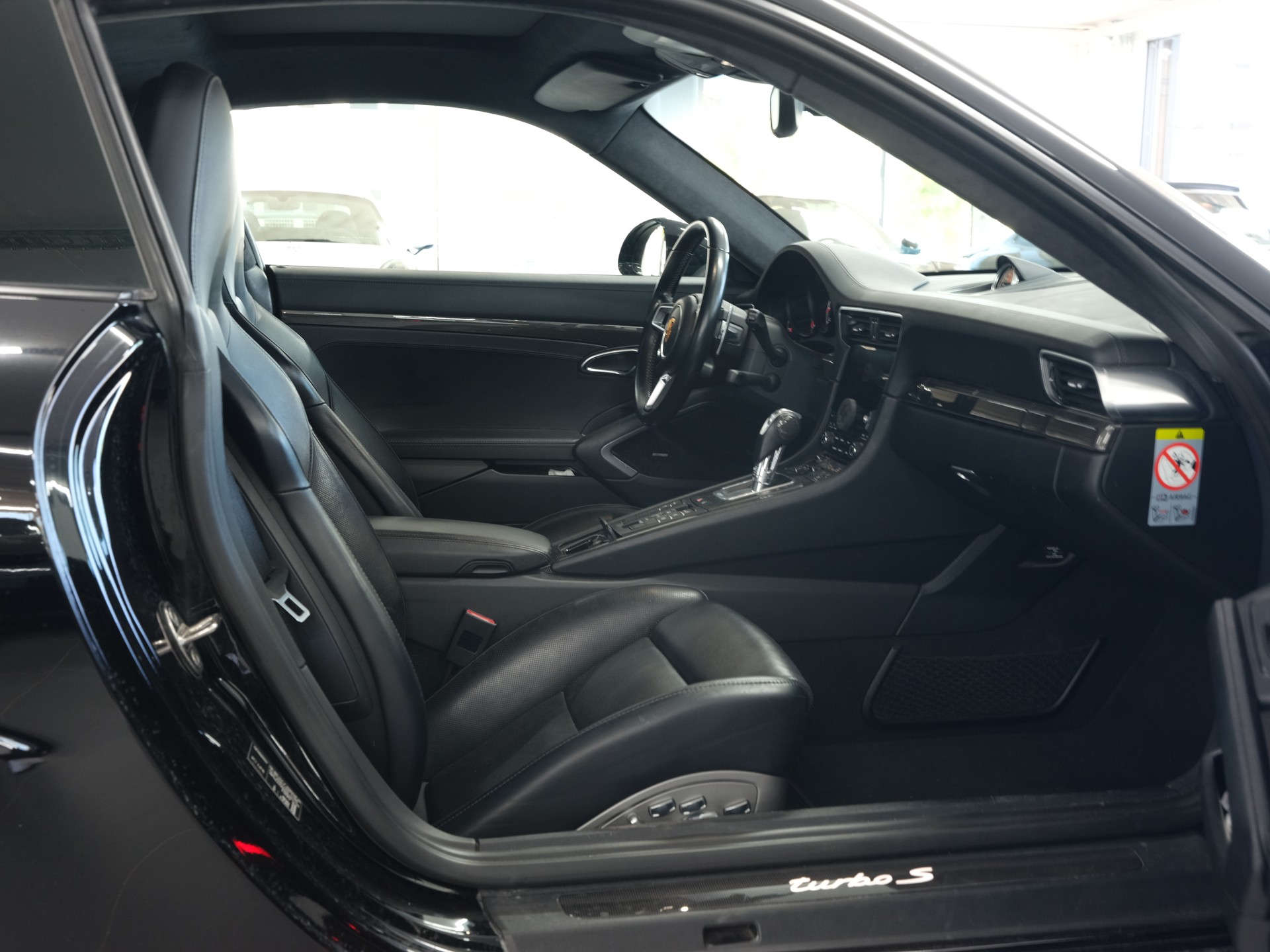 PORSCHE 911 Turbo S PDK *Sportabgassanlage* *Sportack* *Sport Chrono*-image-25