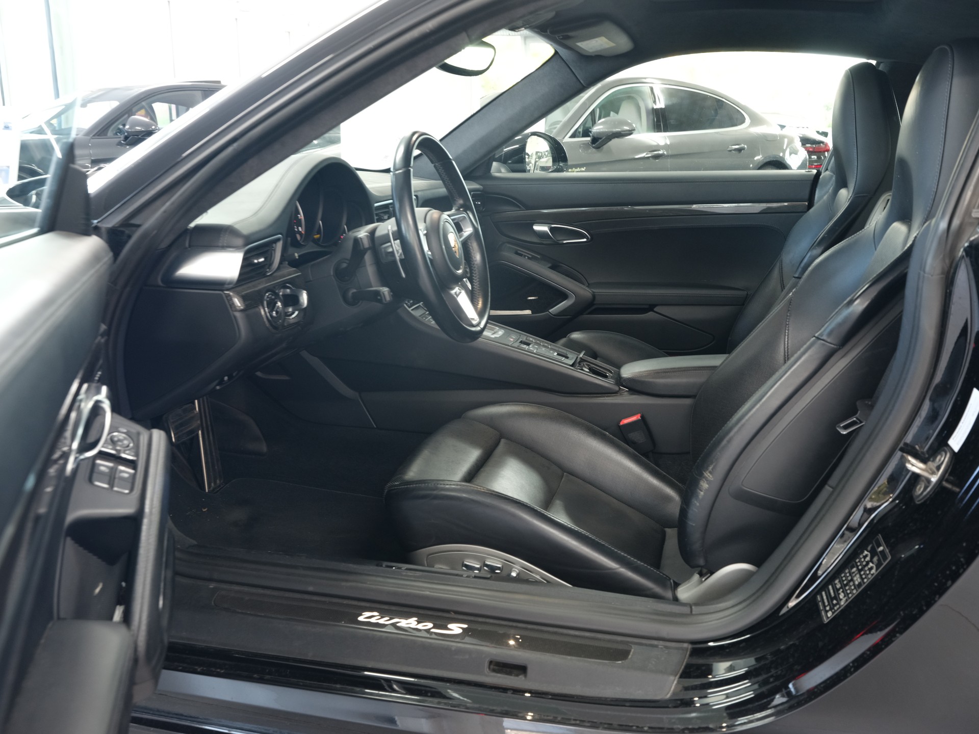 PORSCHE 911 Turbo S PDK *Sportabgassanlage* *Sportack* *Sport Chrono*-image-22
