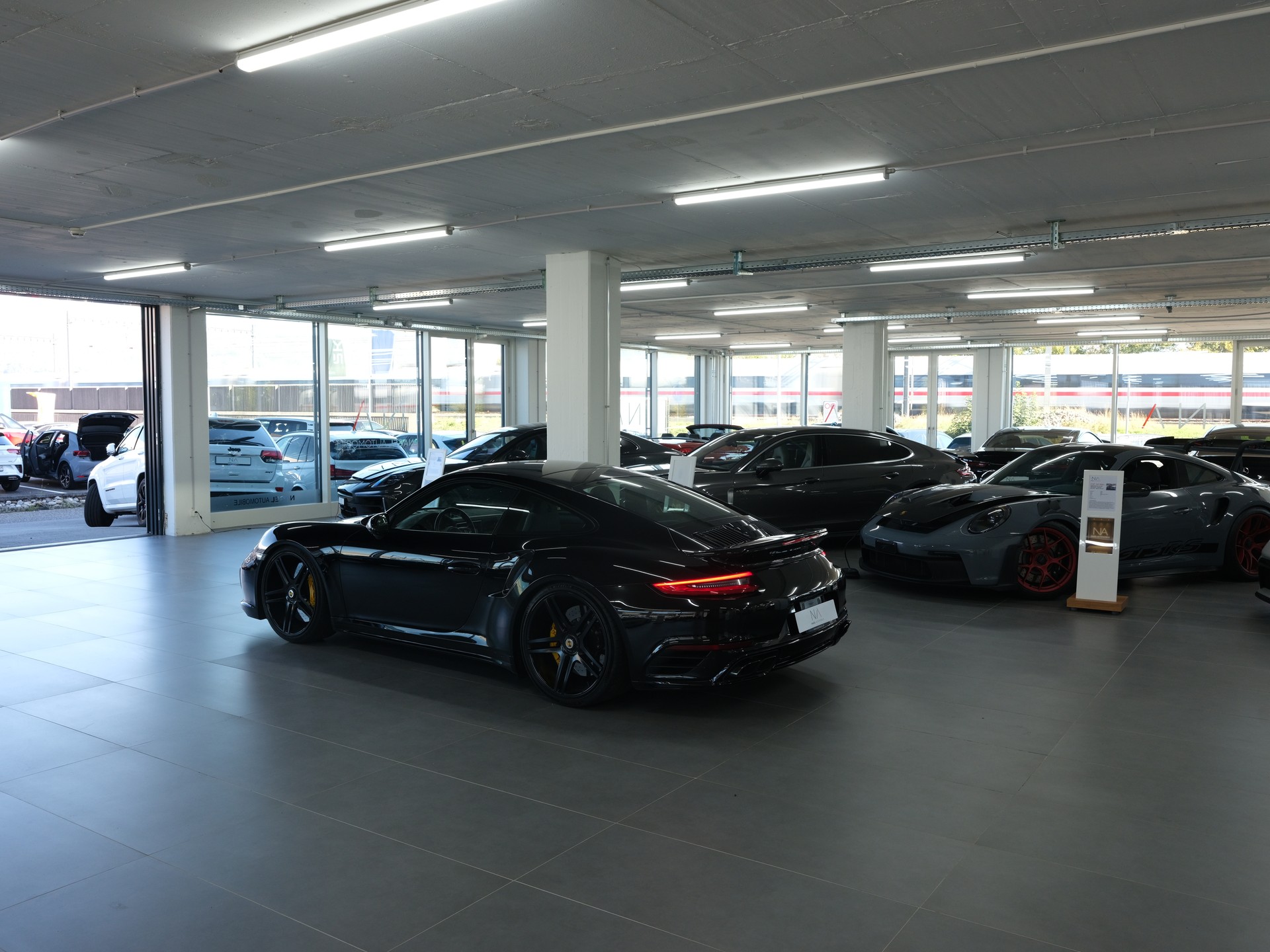 PORSCHE 911 Turbo S PDK *Sportabgassanlage* *Sportack* *Sport Chrono*-image-17