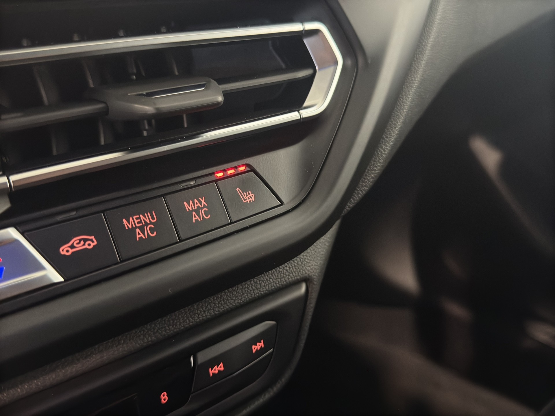 BMW 120i M Sport Steptronic-image-27