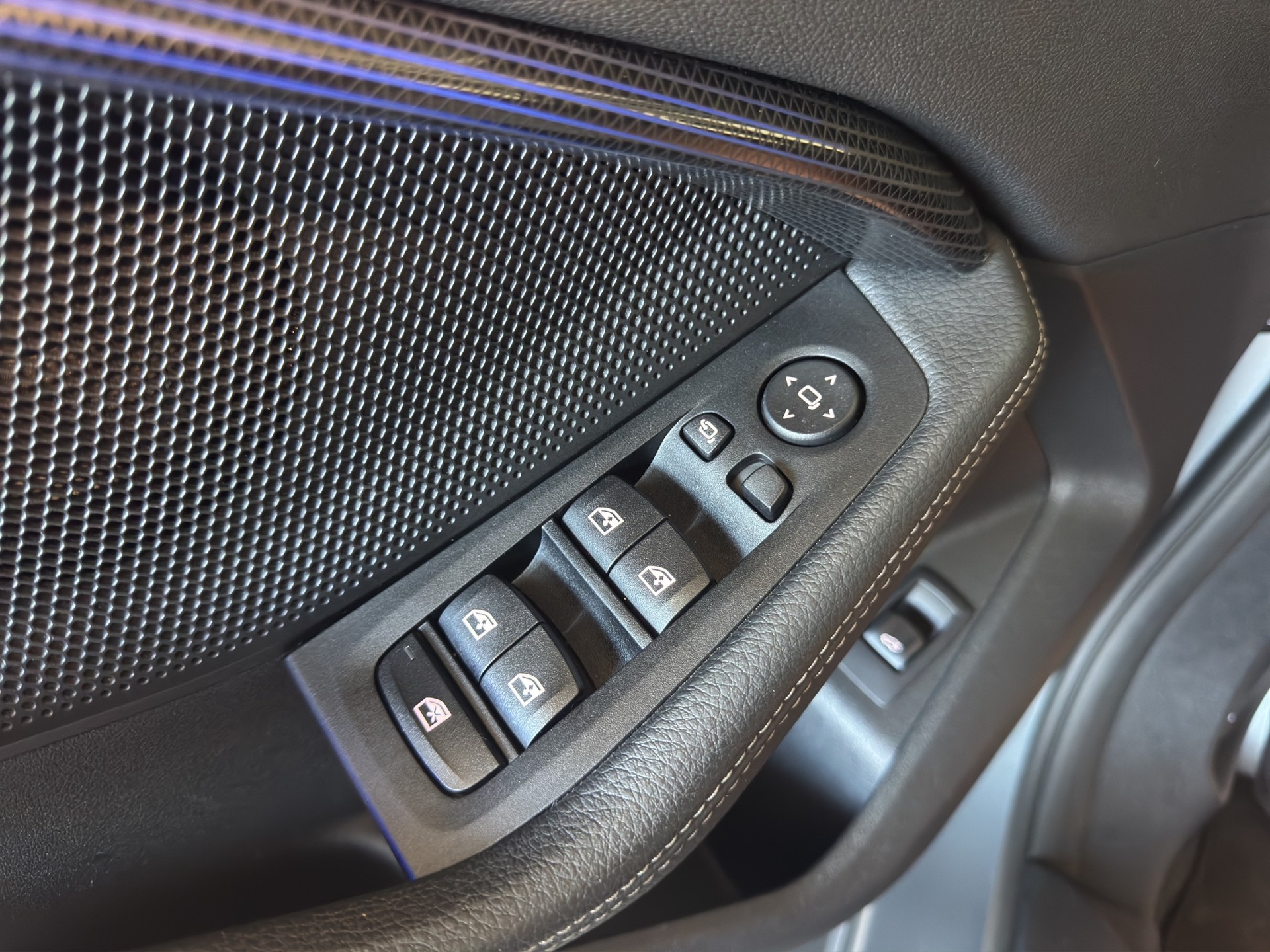 BMW 120i M Sport Steptronic-image-11