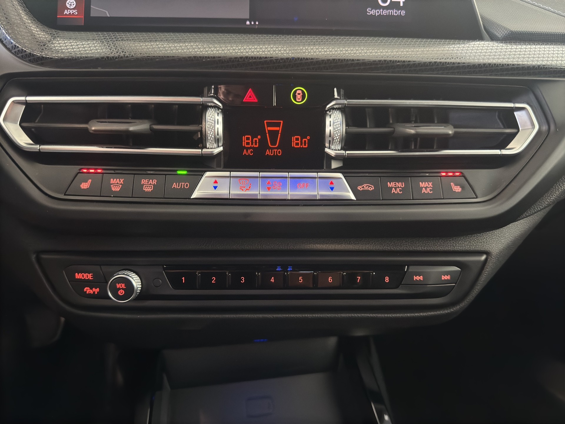 BMW 120i M Sport Steptronic-image-14