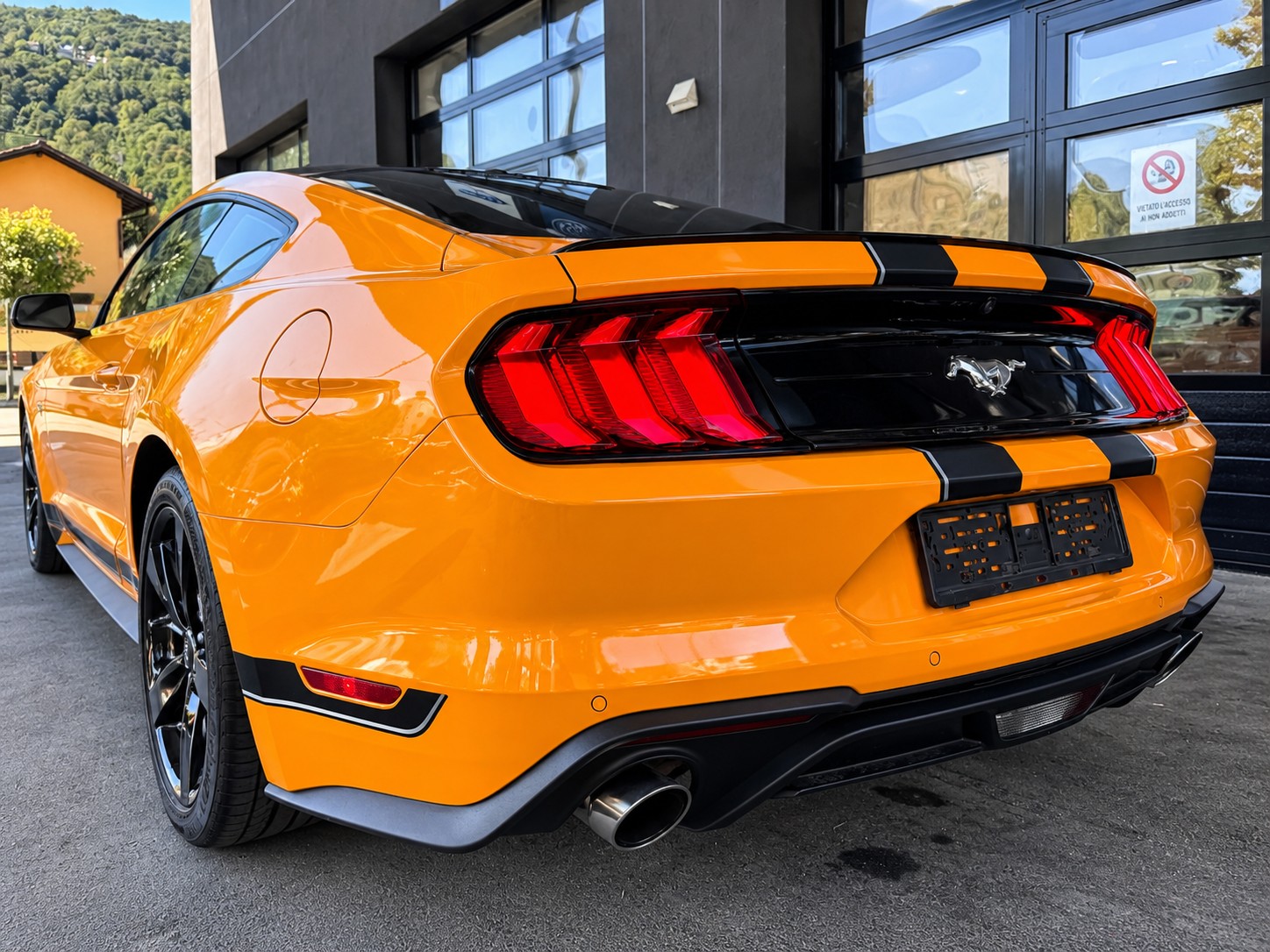 FORD Mustang Fastback 2.3 Automat Mach-1 (Replica)-image-5