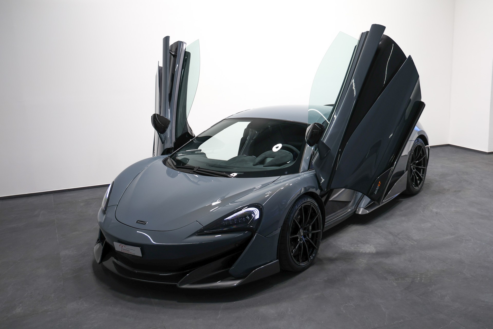 McLAREN 600LT Coupé 3.8 V8 SSG *CH-Fahrzeug*Chicane Effekt*-image-2