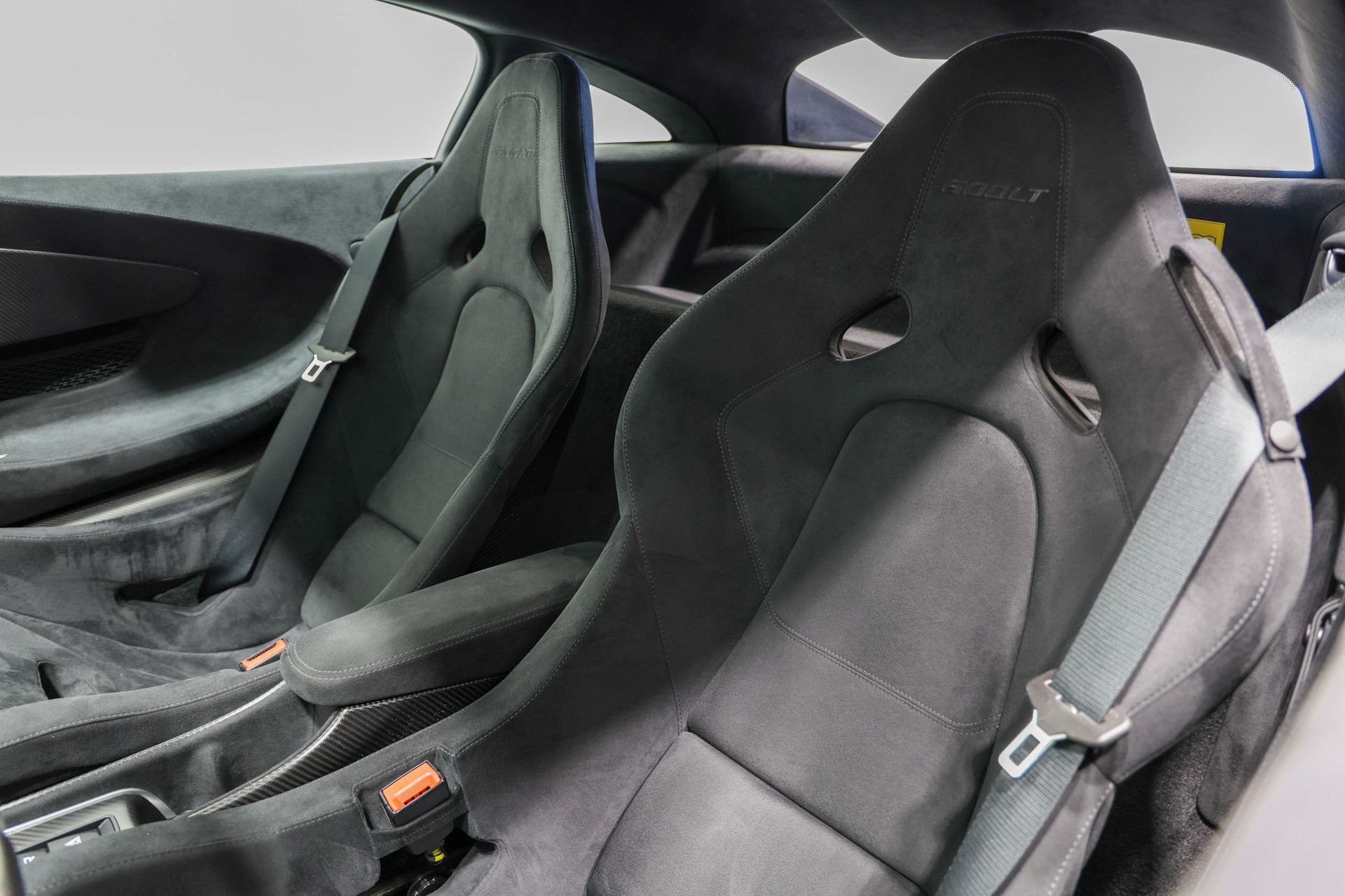 McLAREN 600LT Coupé 3.8 V8 SSG *CH-Fahrzeug*Chicane Effekt*-image-25