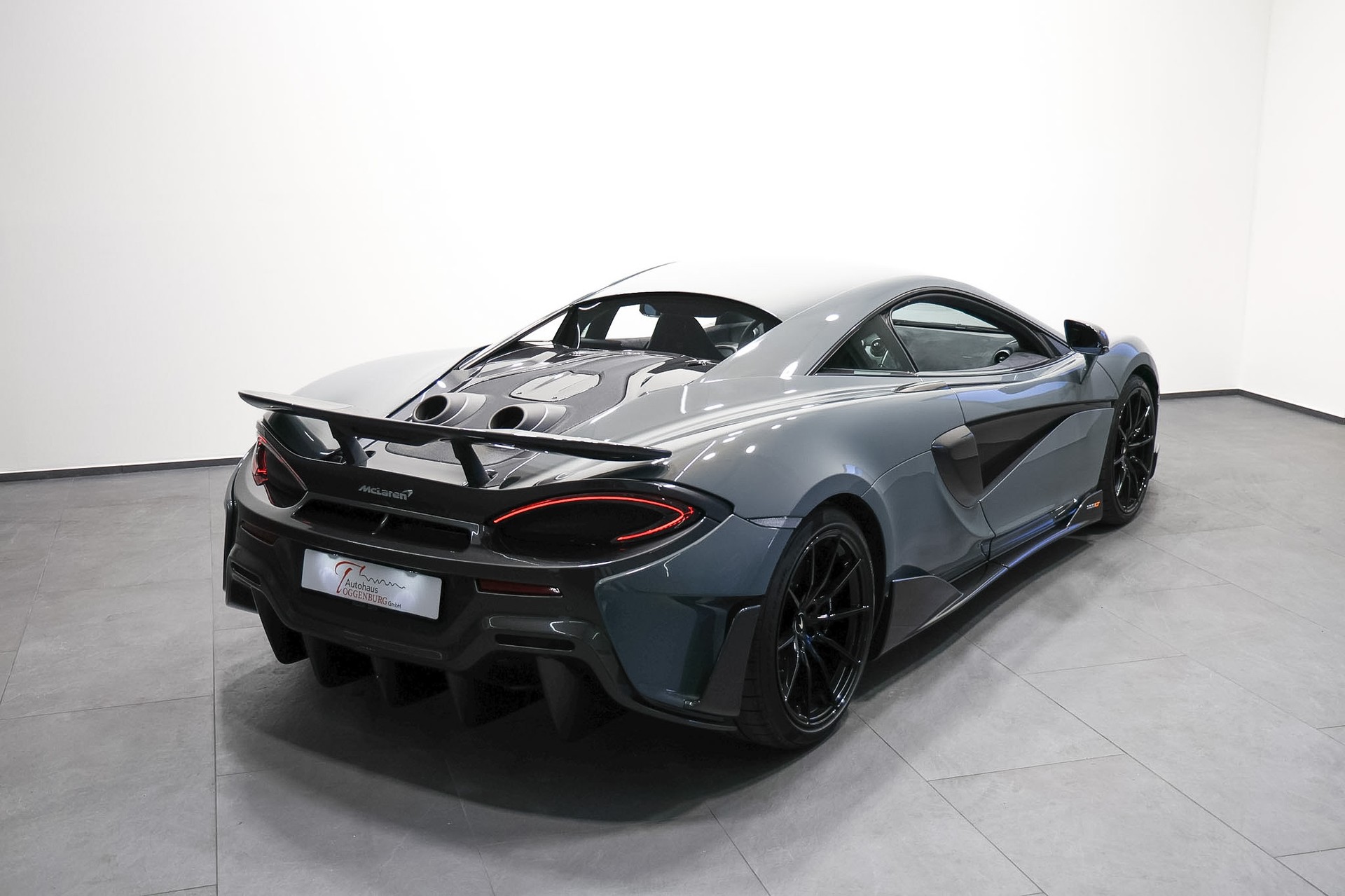McLAREN 600LT Coupé 3.8 V8 SSG *CH-Fahrzeug*Chicane Effekt*-image-9