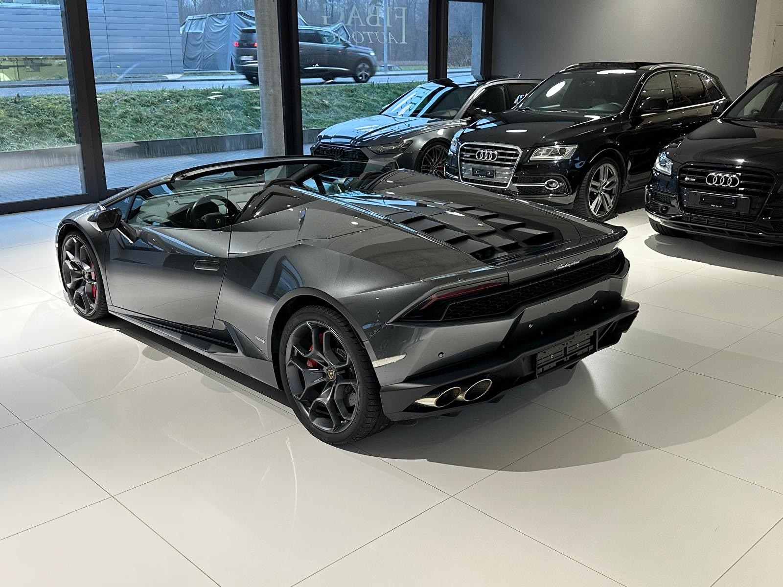 LAMBORGHINI 5.2-image-2