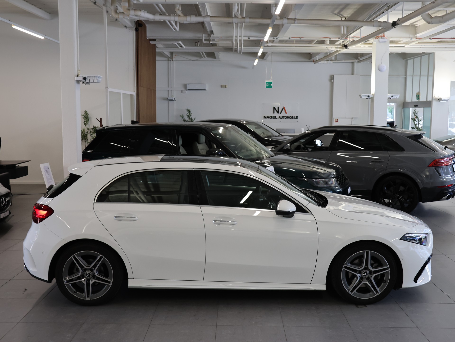 MERCEDES-BENZ A 180 7G-DCT *AMG-LINE EXTERIEUR*-image-9