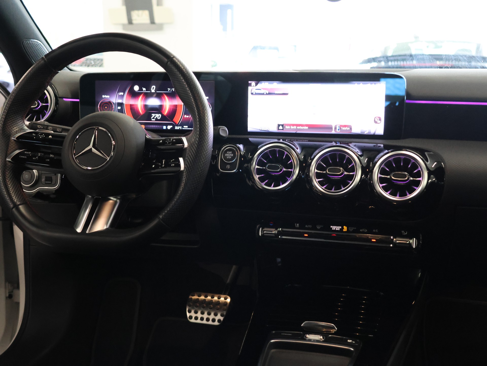 MERCEDES-BENZ A 180 7G-DCT *AMG-LINE EXTERIEUR*-image-30