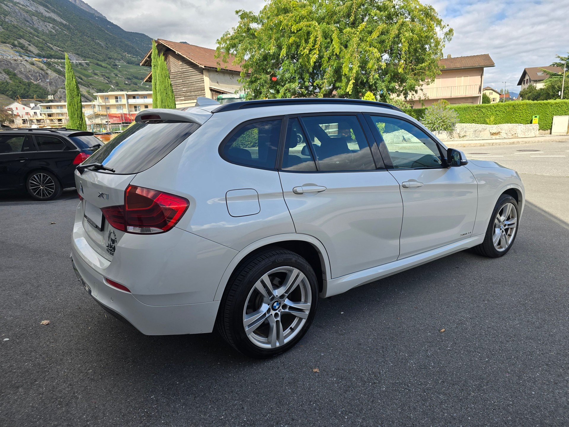 BMW X1 xDrive 28i M-Sport Steptronic-image-6