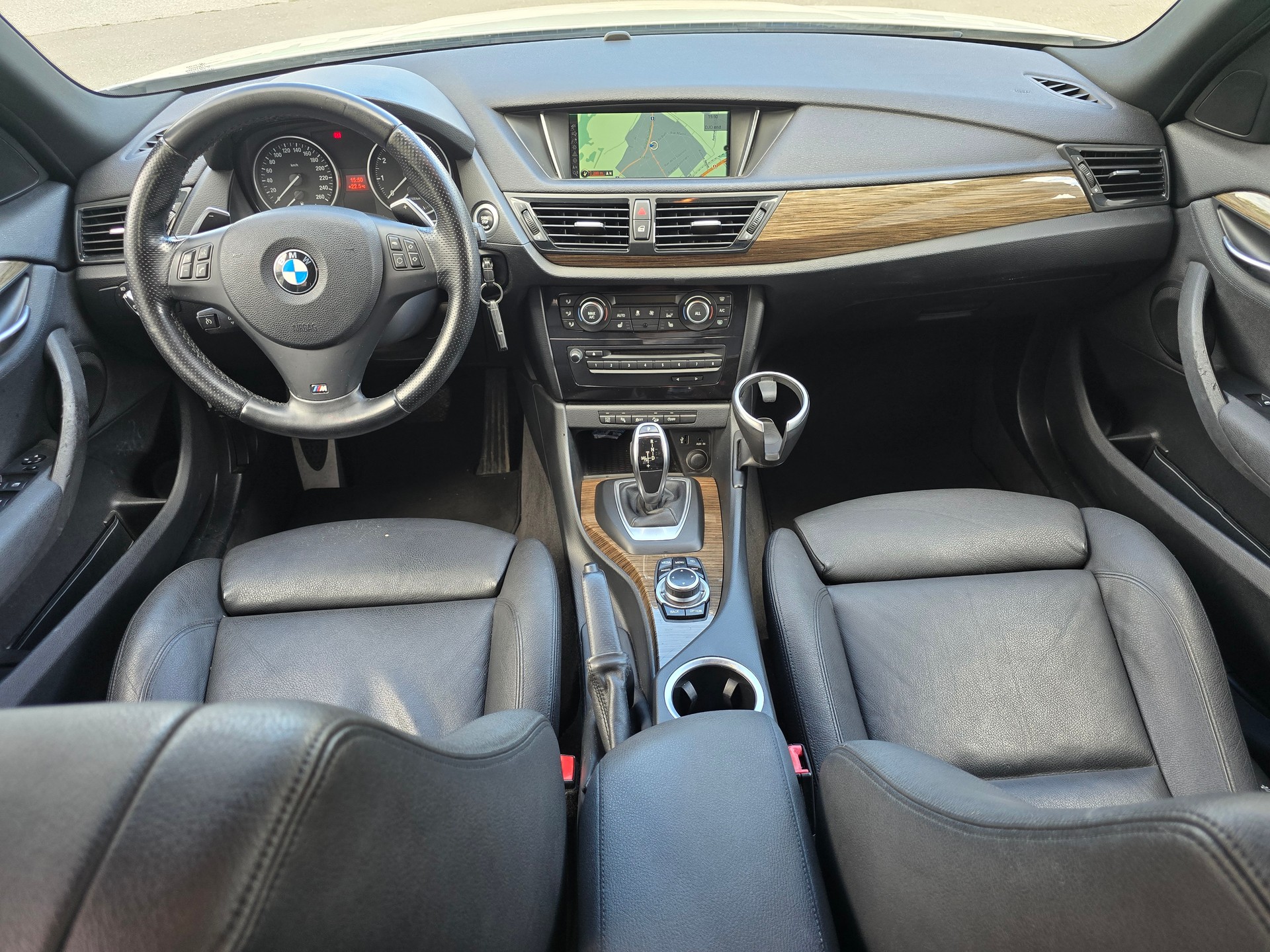BMW X1 xDrive 28i M-Sport Steptronic-image-14