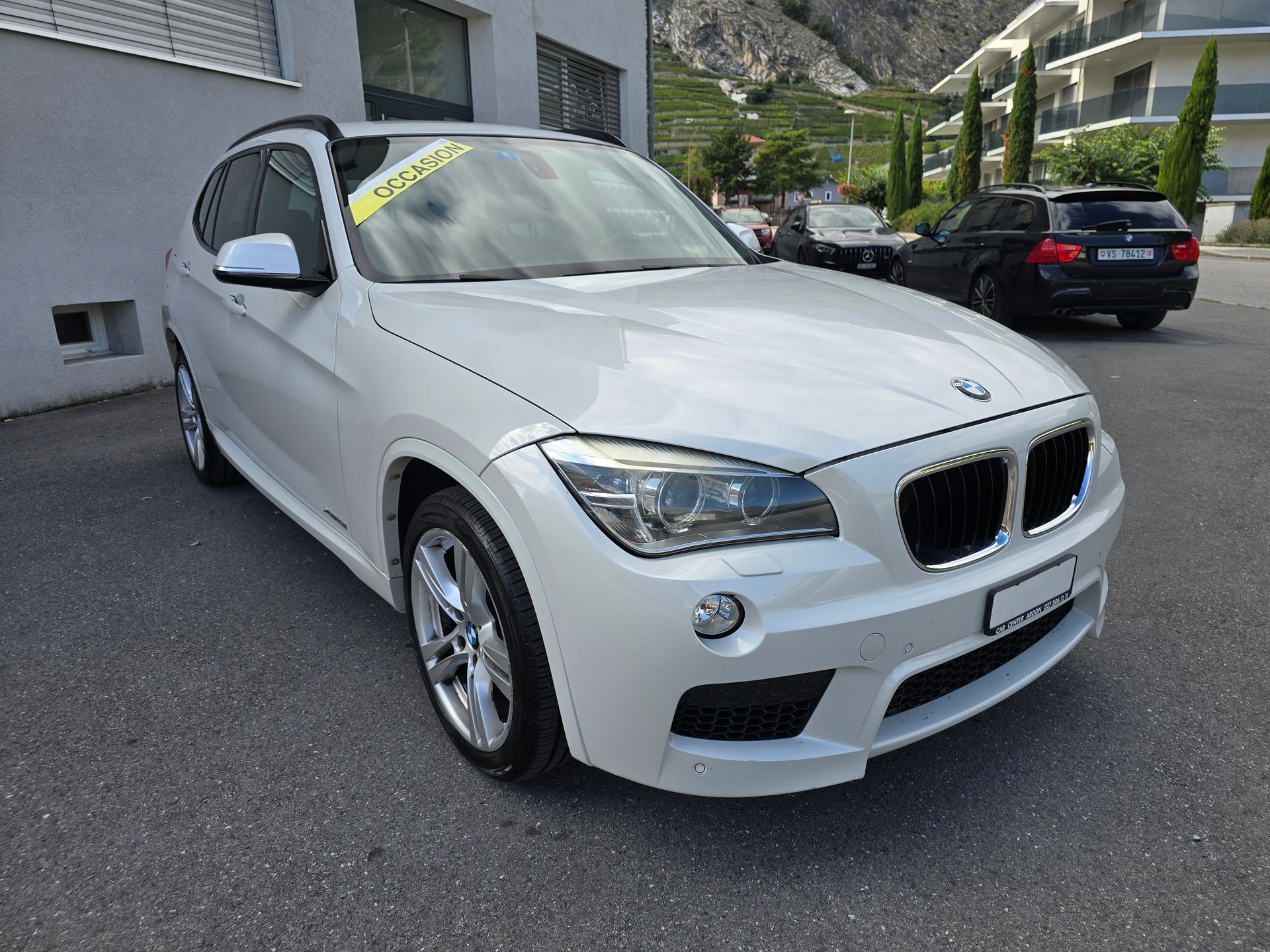 BMW X1 xDrive 28i M-Sport Steptronic-image-8