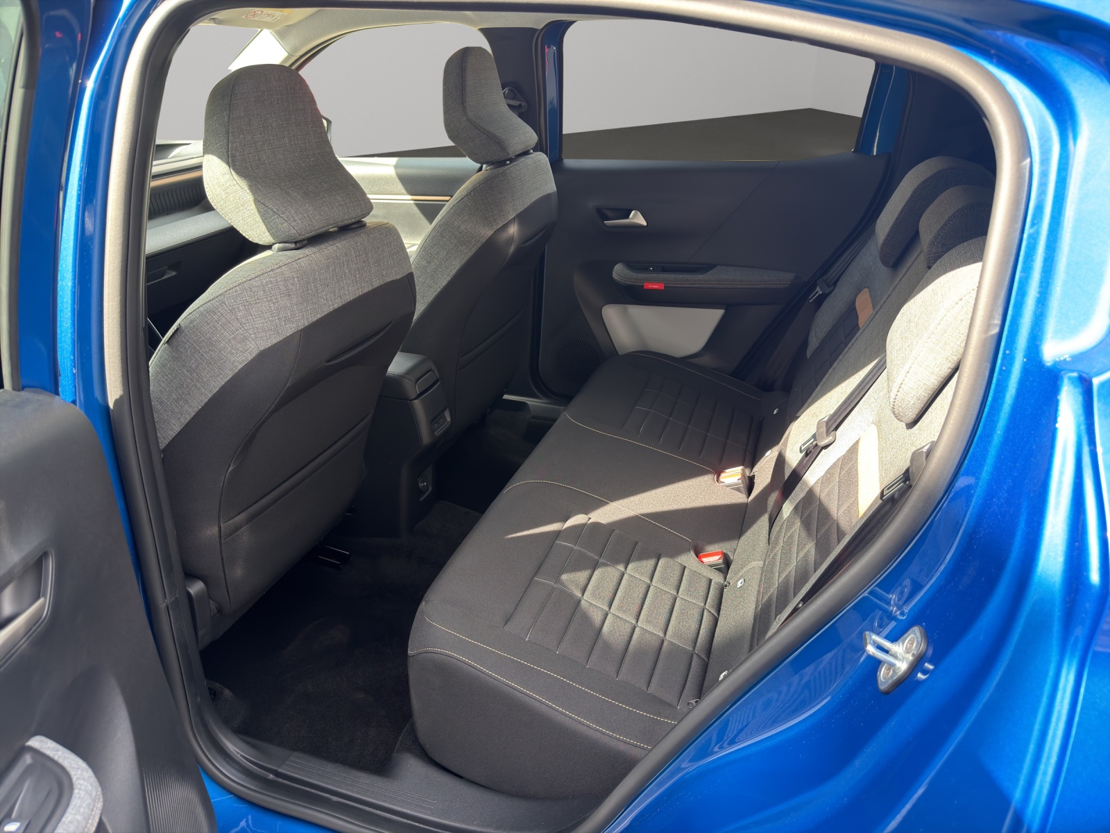 CITROEN C3 Aircross 1.2 Hybrid Tonic+-image-4